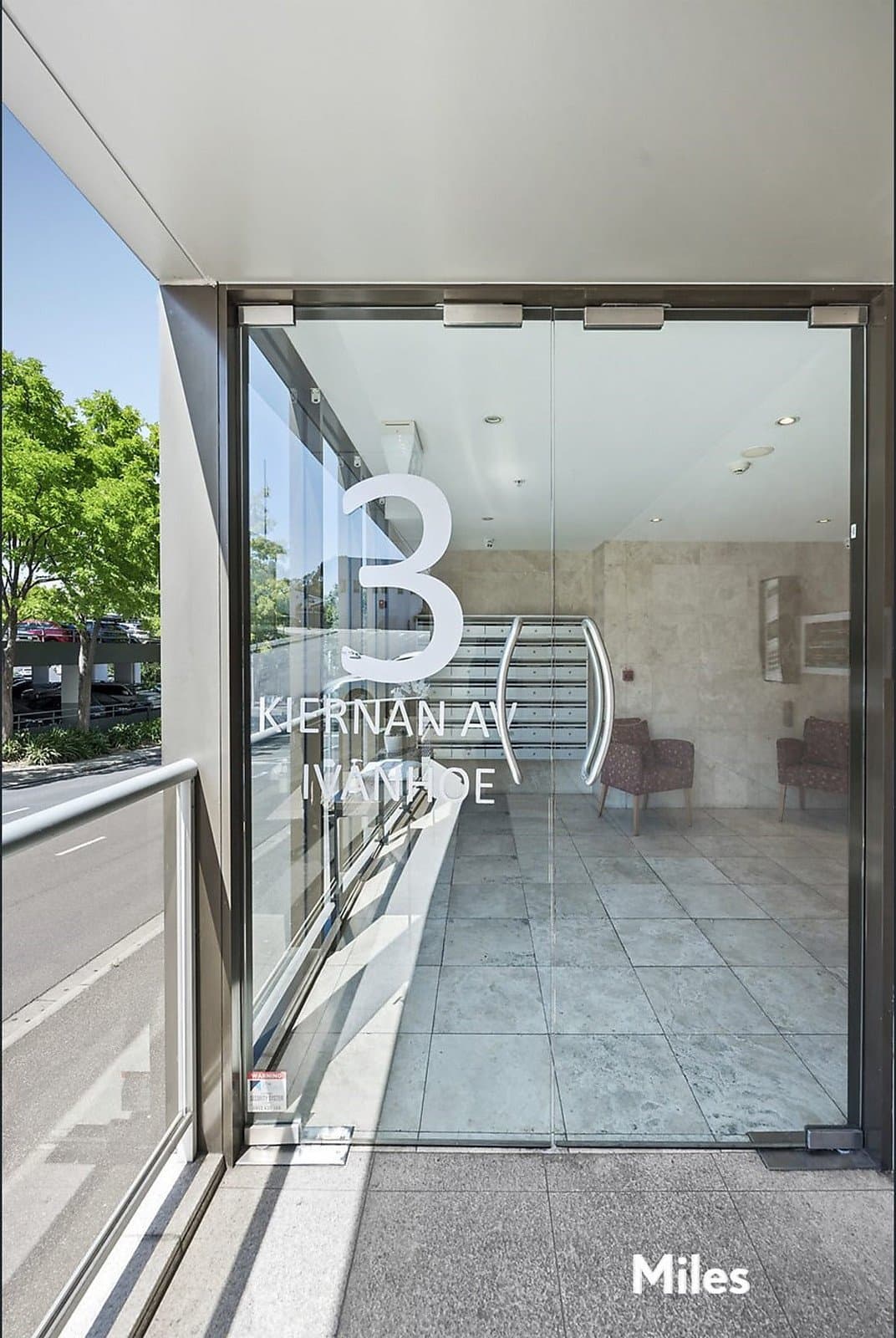 405/3 Kiernan Avenue, Ivanhoe, Ivanhoe - Thumbnail 4
