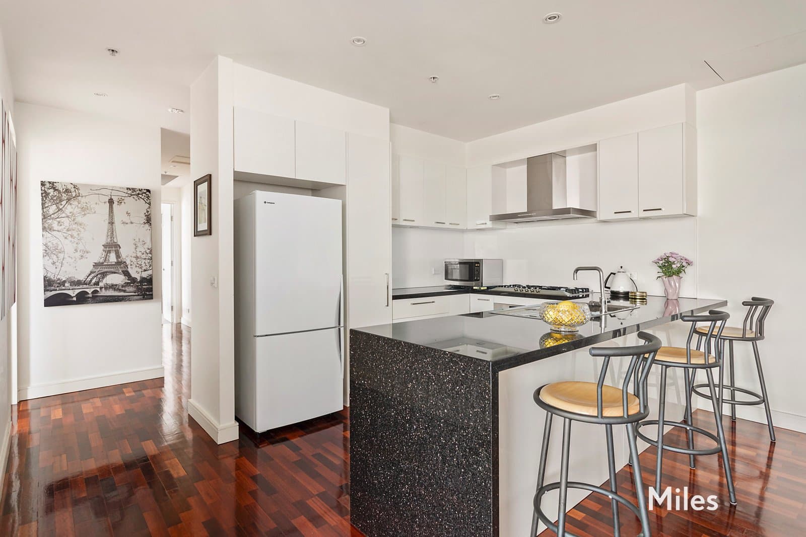405/3 Kiernan Avenue, Ivanhoe, Ivanhoe - Thumbnail 6