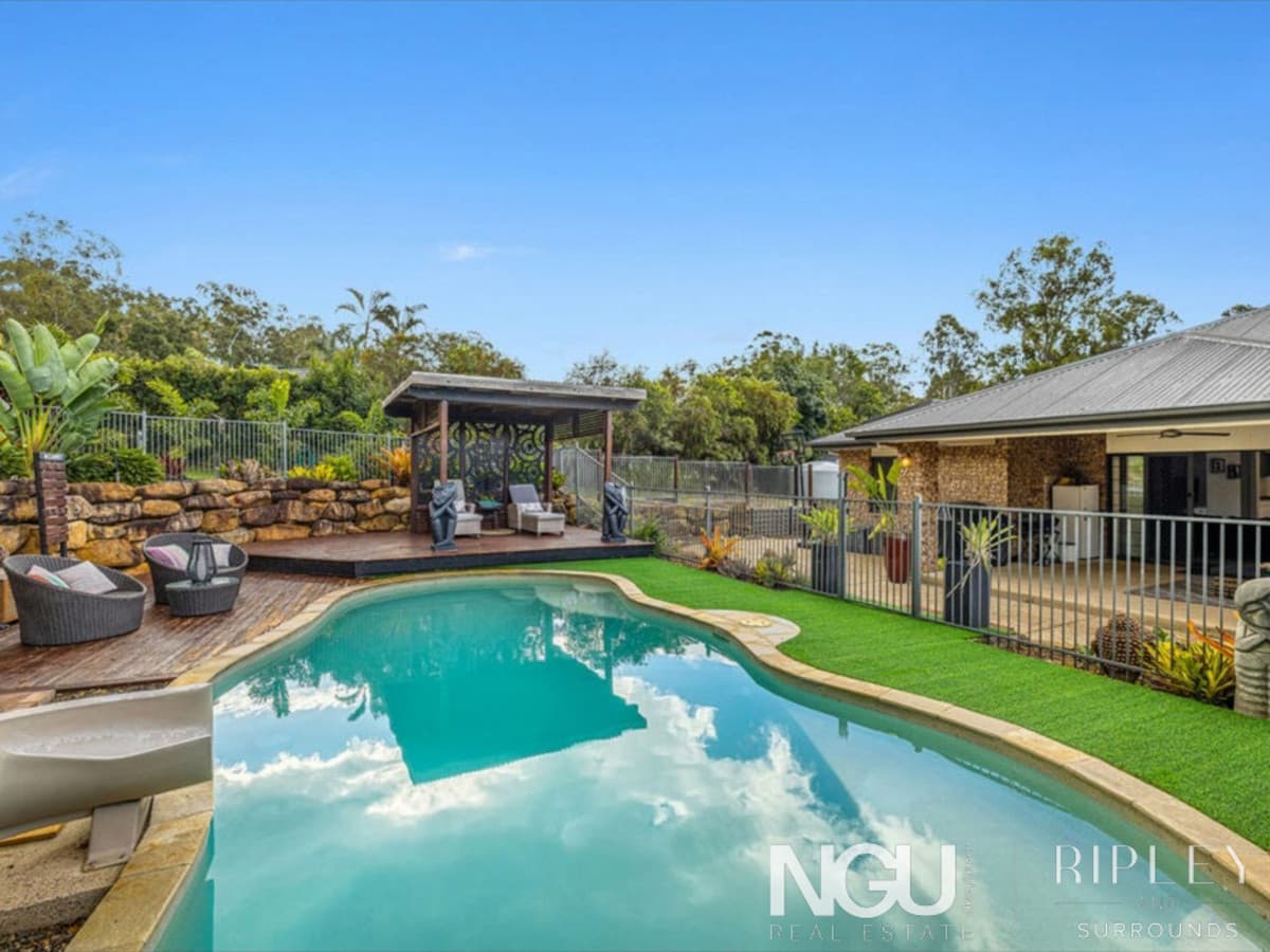 12 Appaloosa Place, Pine Mountain QLD 4306, Pine Mountain - Thumbnail 2