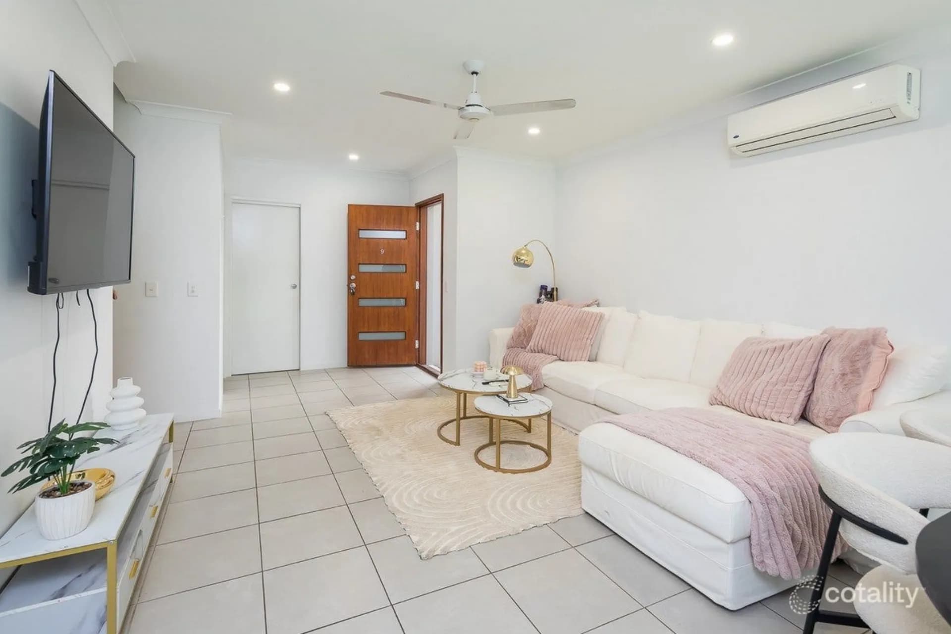 9/8 Riverstone  Road, Helensvale, QLD, Helensvale - Thumbnail 4