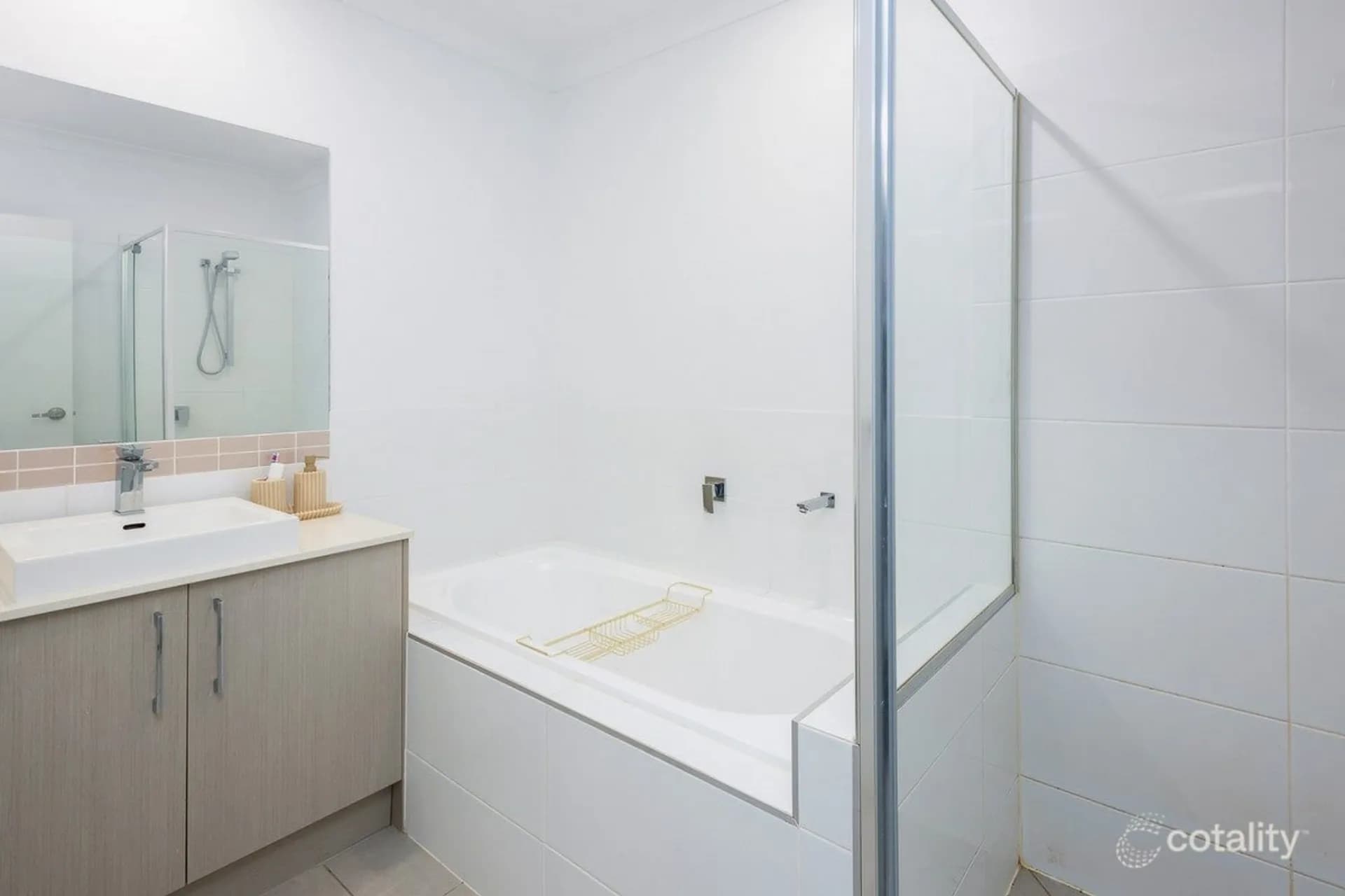 9/8 Riverstone  Road, Helensvale, QLD, Helensvale - Thumbnail 8