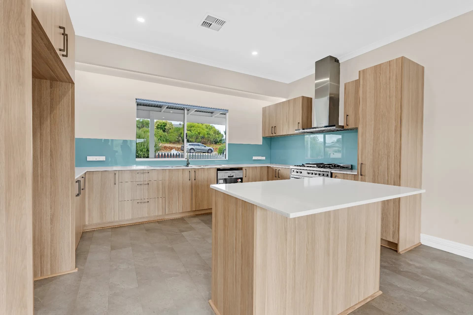 15 Coronation Drive, Binningup - Image 1