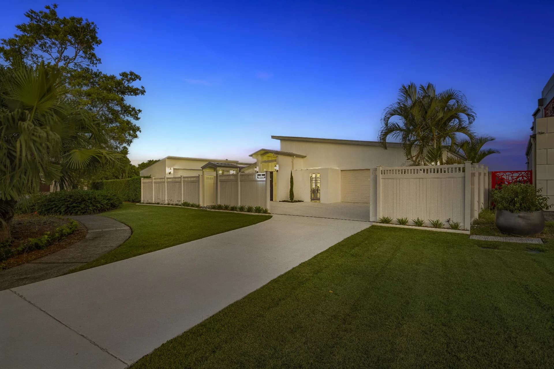 2 Pipers Point, Helensvale, QLD, Helensvale - Thumbnail 2