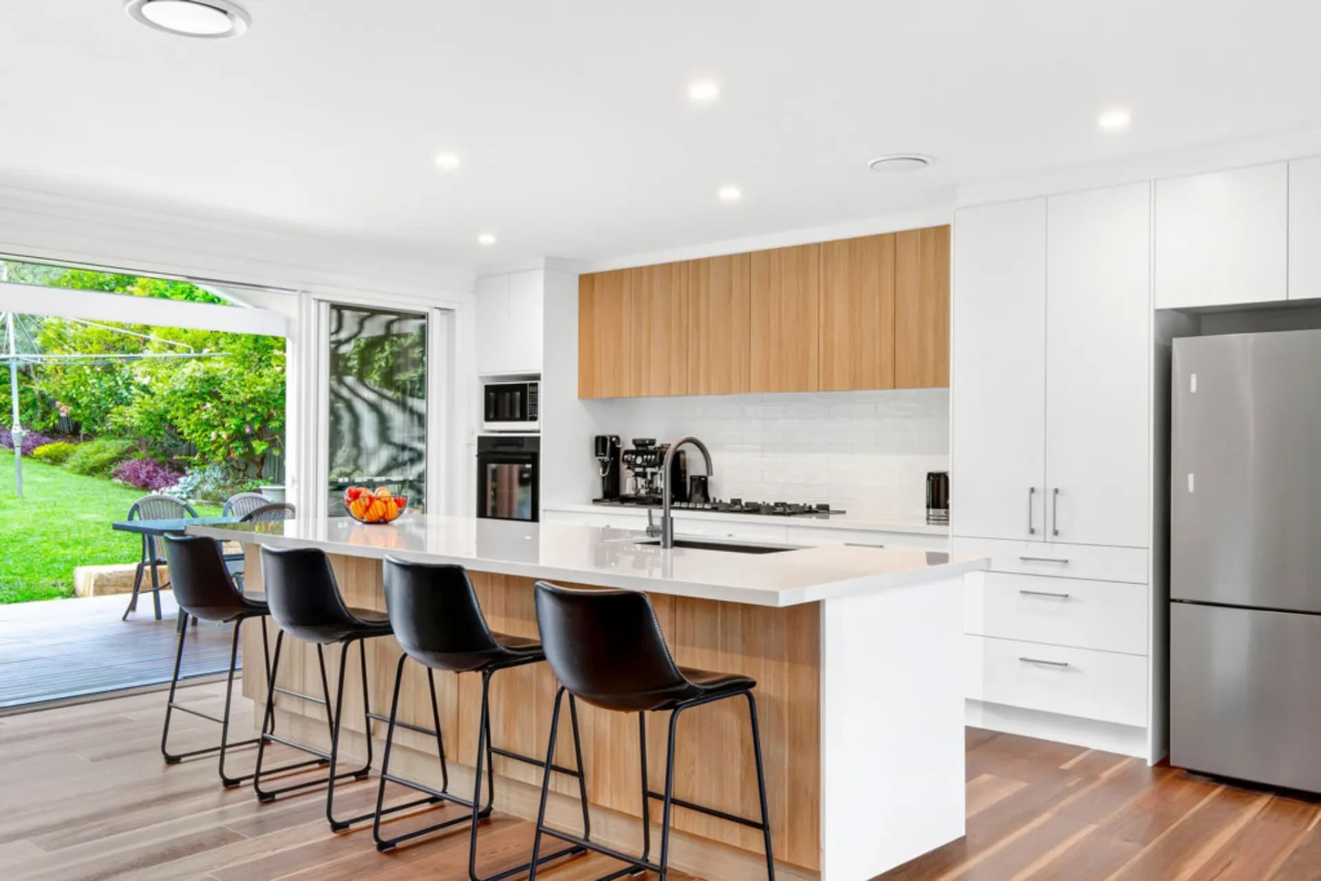 10 Koorangi Avenue, Elanora Heights, NSW, Elanora Heights - Thumbnail 2