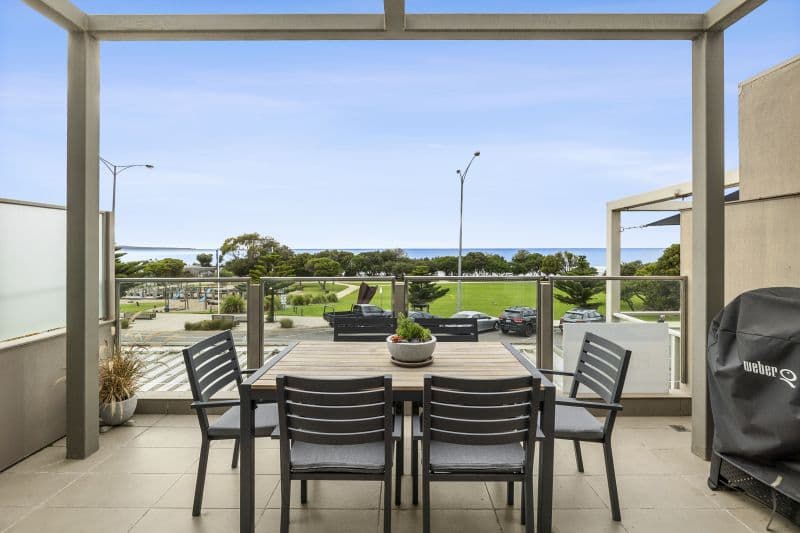 1/118 Mountjoy Parade Lorne VIC, Lorne - Image 1