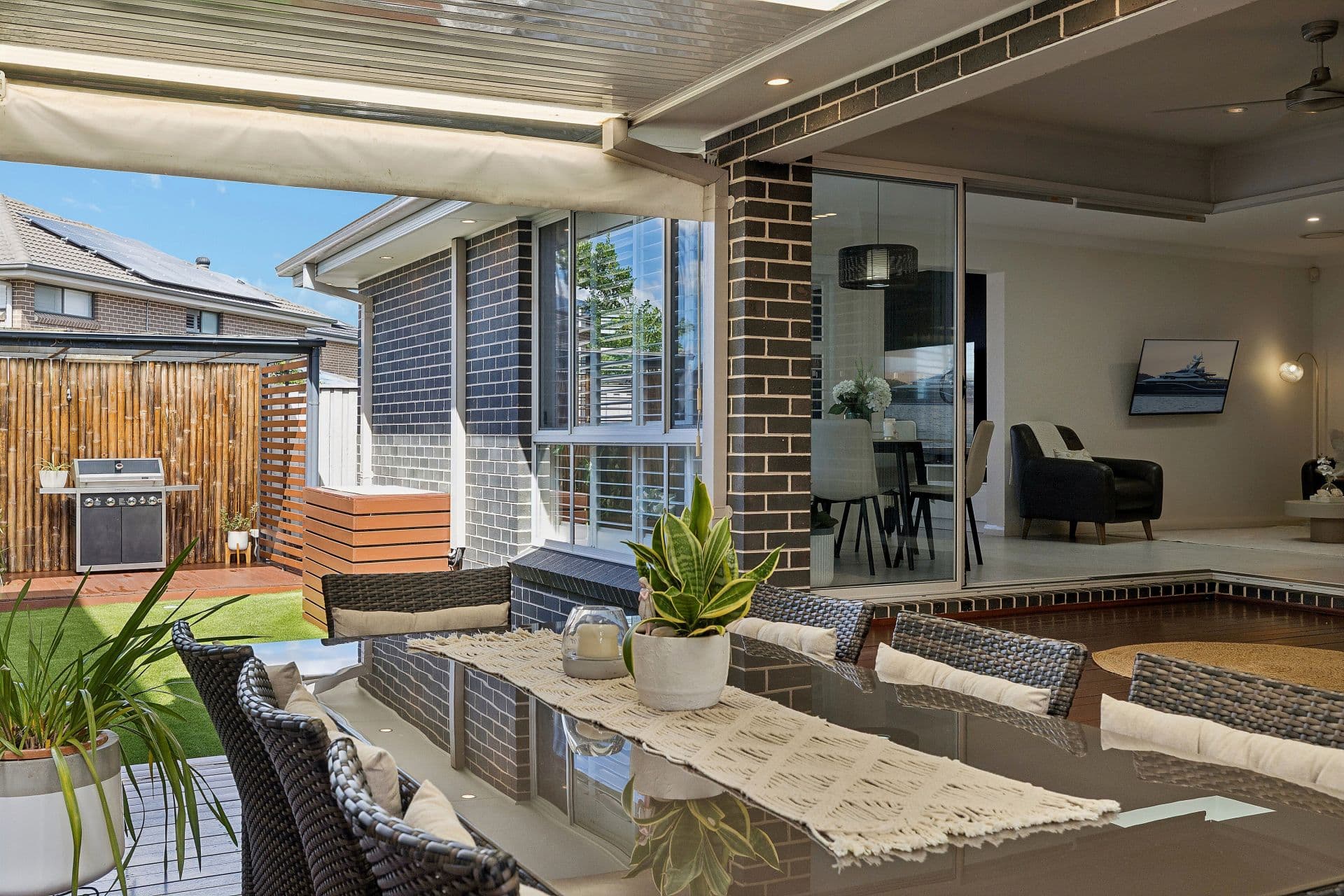 25 Graziers Way, Carnes Hill, Carnes Hill - Thumbnail 2