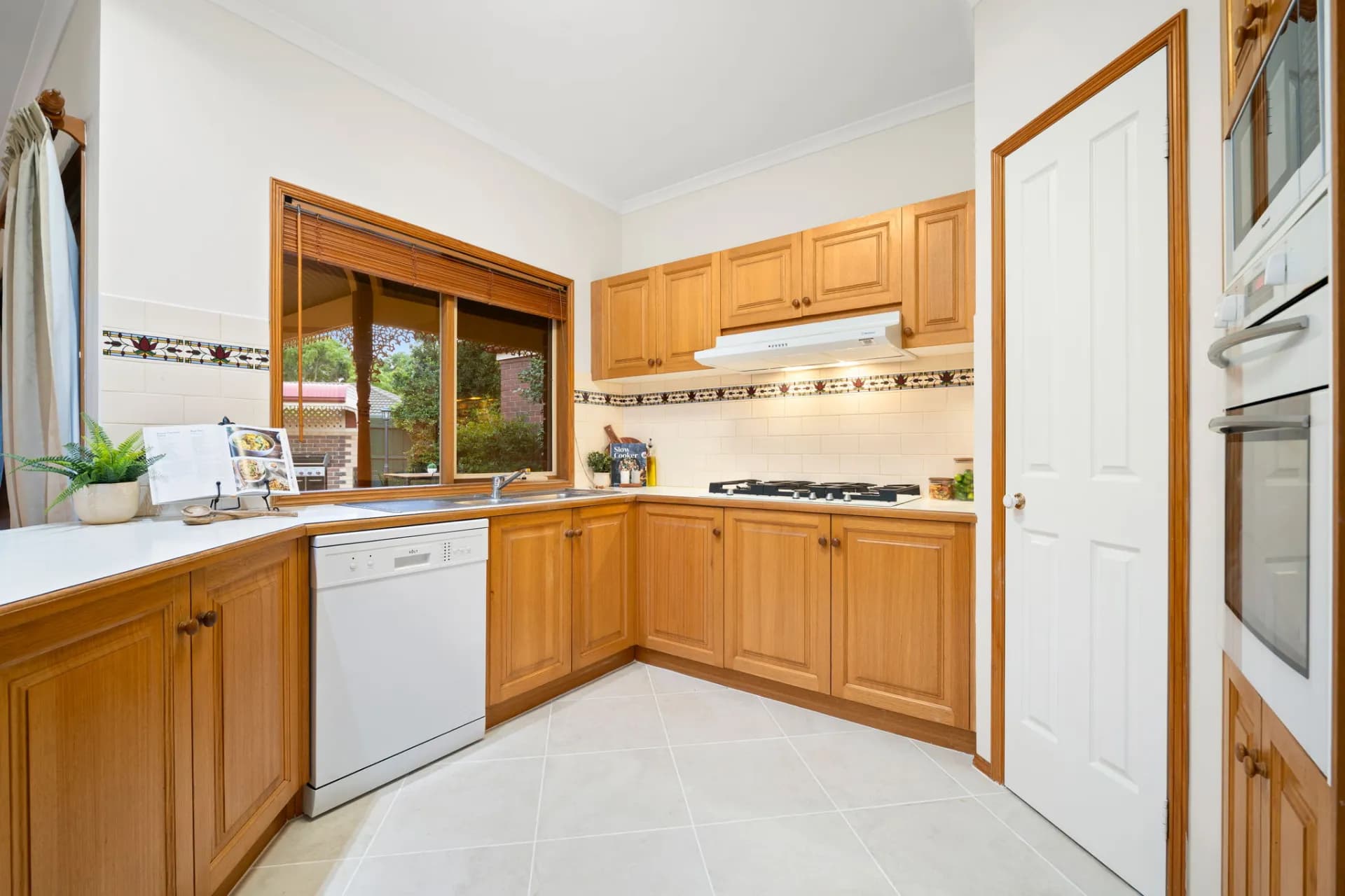 6  John  Street, Werribee, VIC, Werribee - Thumbnail 7