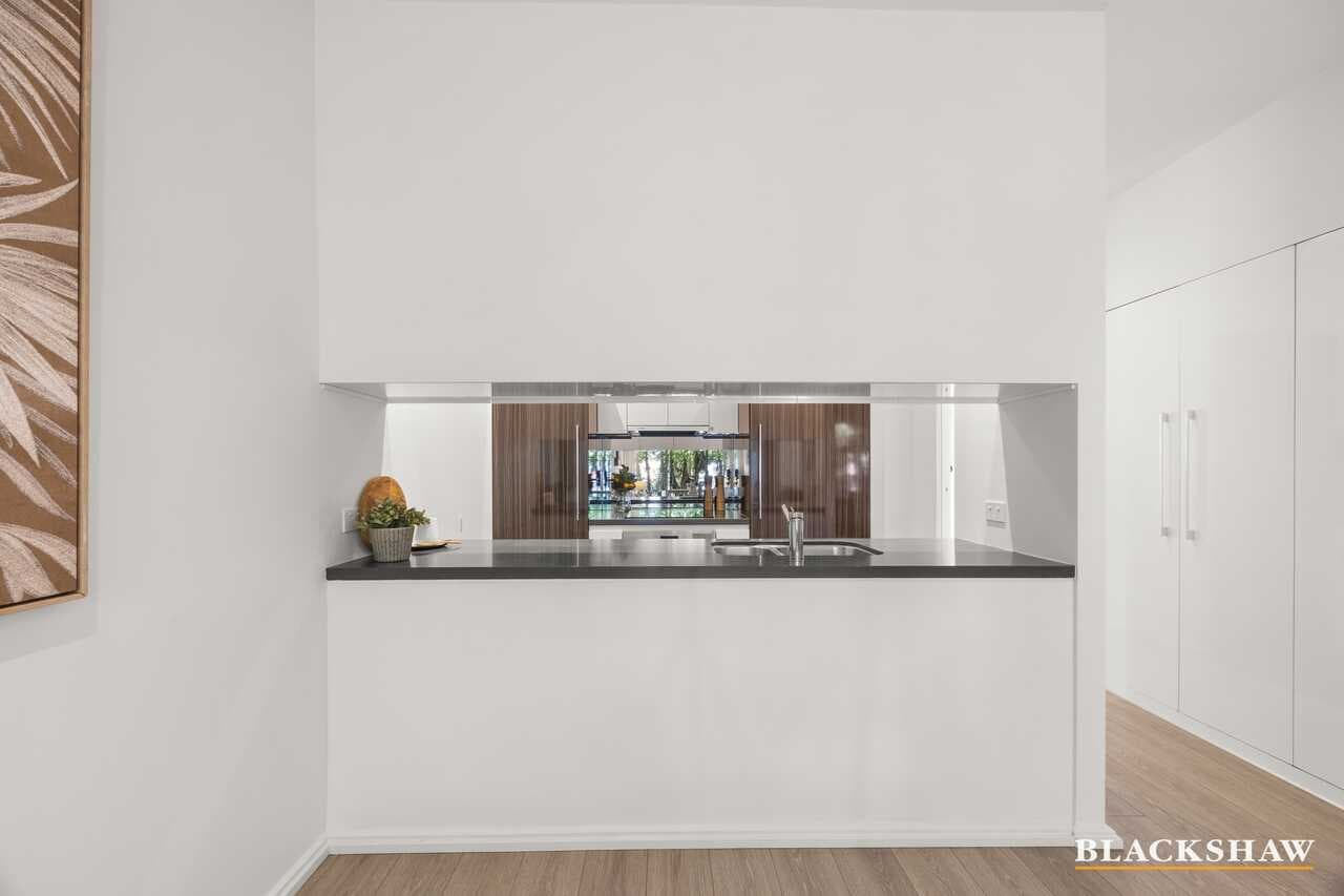 30/16 New South Wales Crescent, Forrest, Forrest - Thumbnail 4