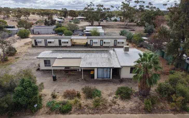 55 Jennaberring Road, Quairading, WA, 6383, Quairading - Thumbnail 2