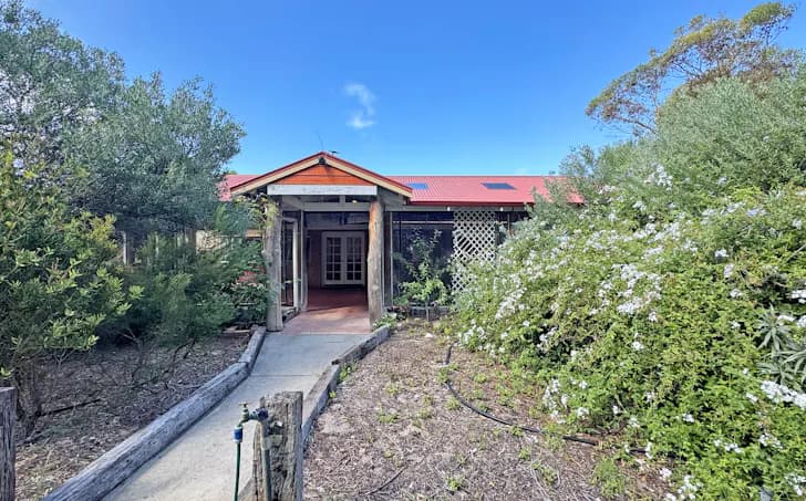 221 Helms Drive, Pink Lake, WA, 6450, Pink Lake - Thumbnail 2