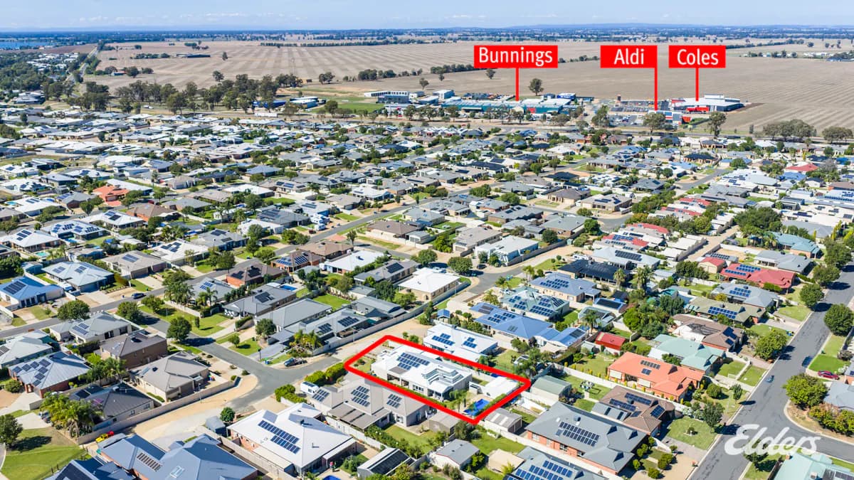 5 Linda Crescent, Yarrawonga, VIC, 3730, Yarrawonga - Thumbnail 2