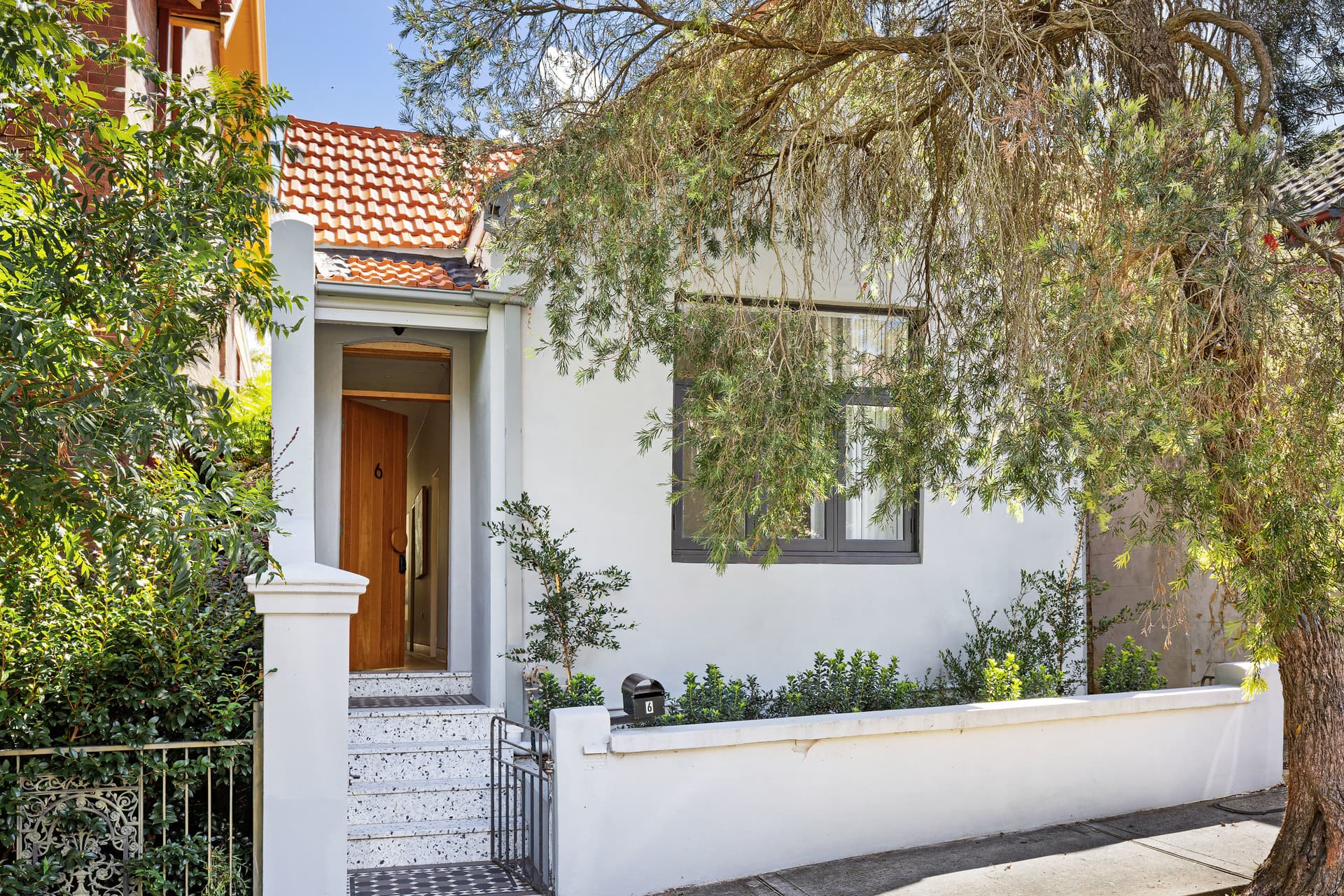 6 Denning Street, Petersham - Thumbnail 2