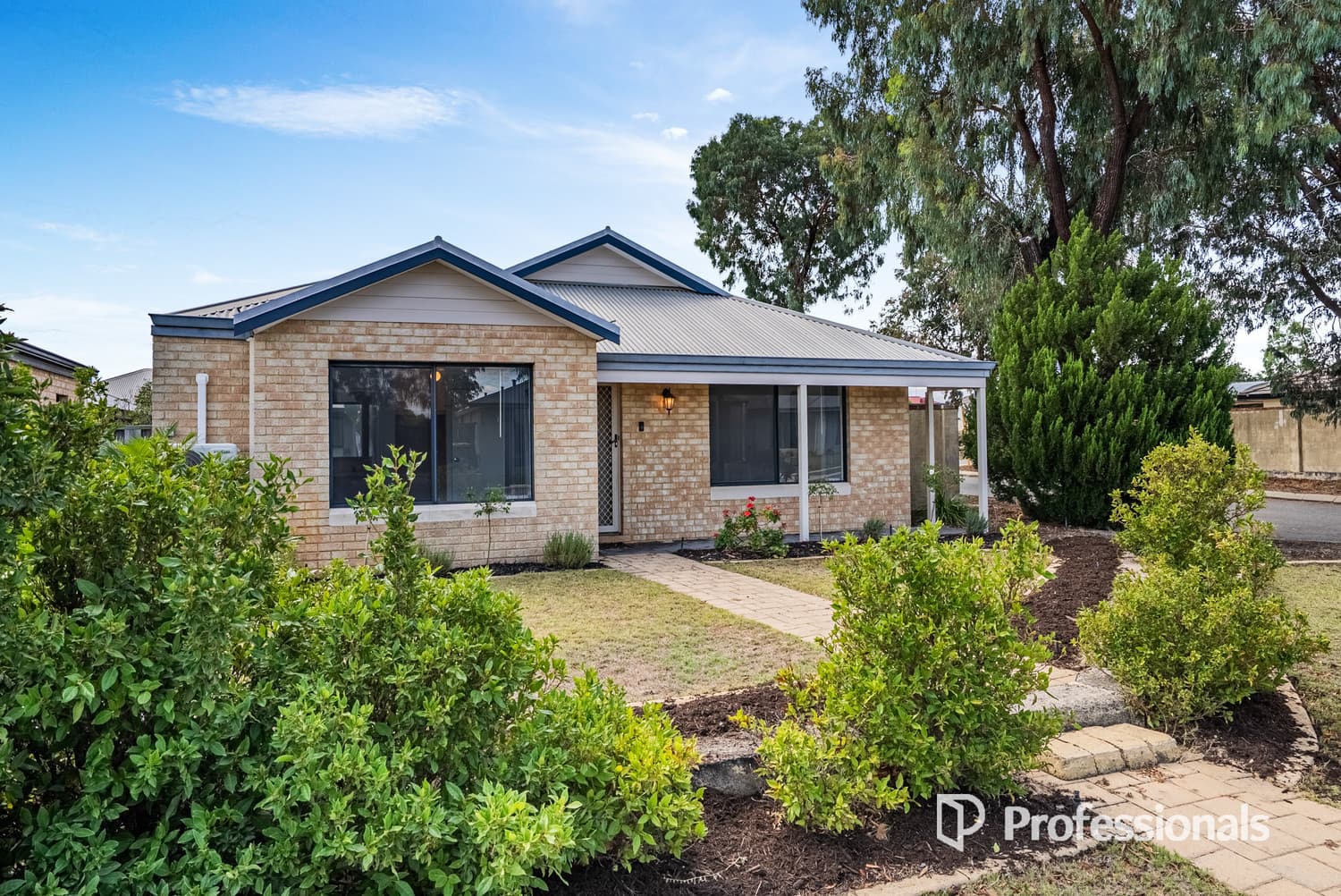 16 Coniston Drive, Ellenbrook WA 6069, Ellenbrook - Image 1