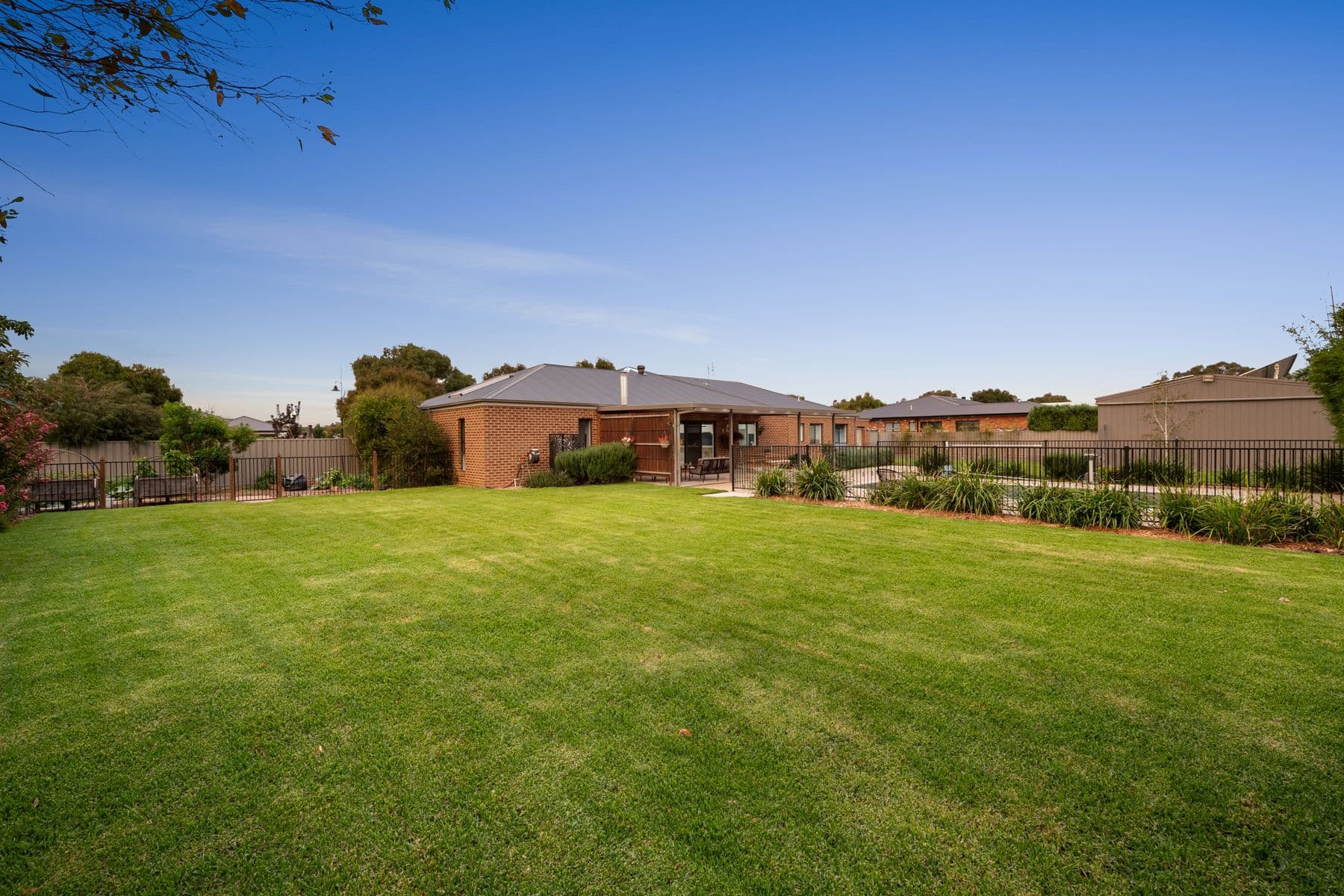 17 Henbury Street, Huntly, VIC 3551, Huntly - Thumbnail 4