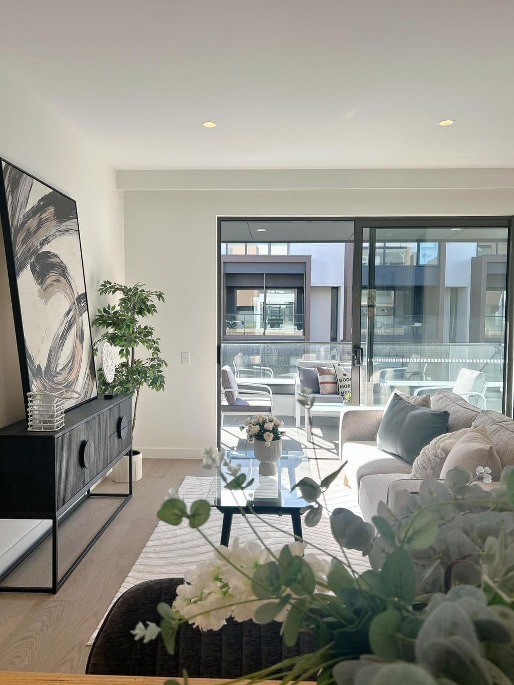 25 Jasmine Circuit, GLEN WAVERLEY, VIC 3150, Glen Waverley - Thumbnail 4