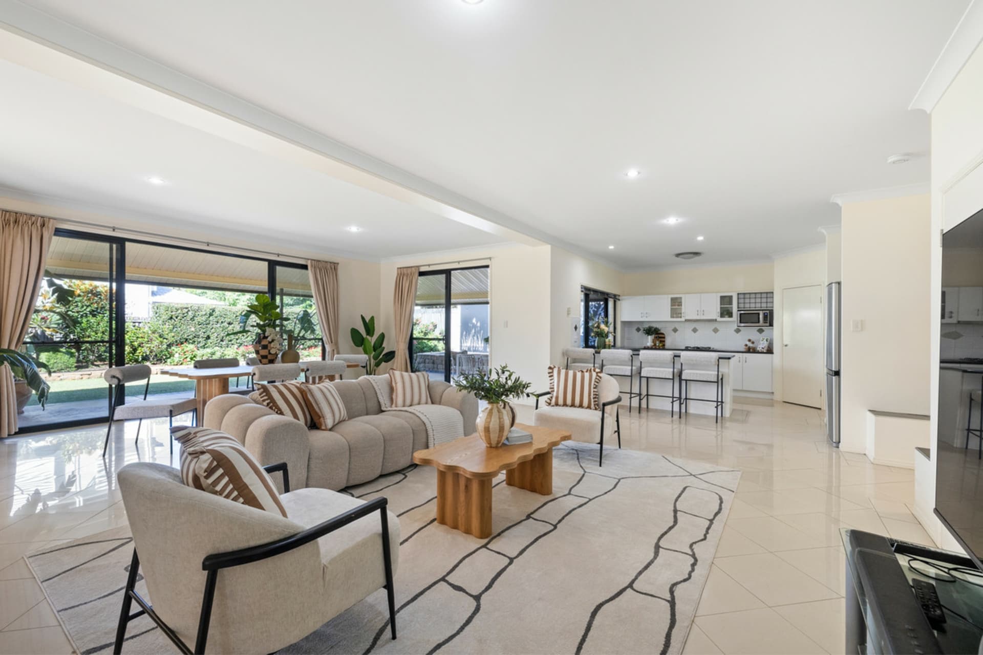 8 Melrose Court, Redland Bay, Redland Bay - Thumbnail 5