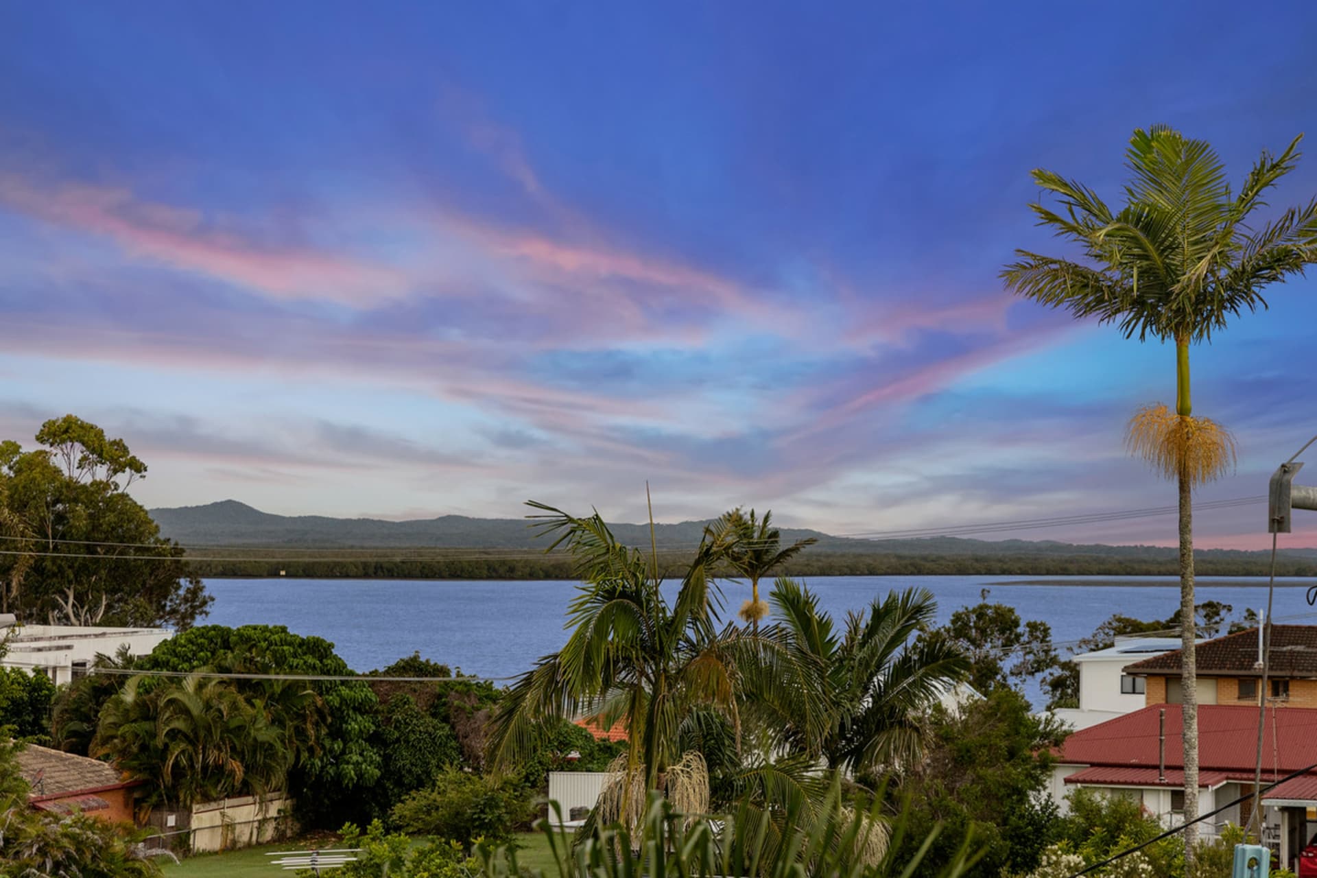16 Oakland Avenue, Redland Bay, Redland Bay - Thumbnail 3