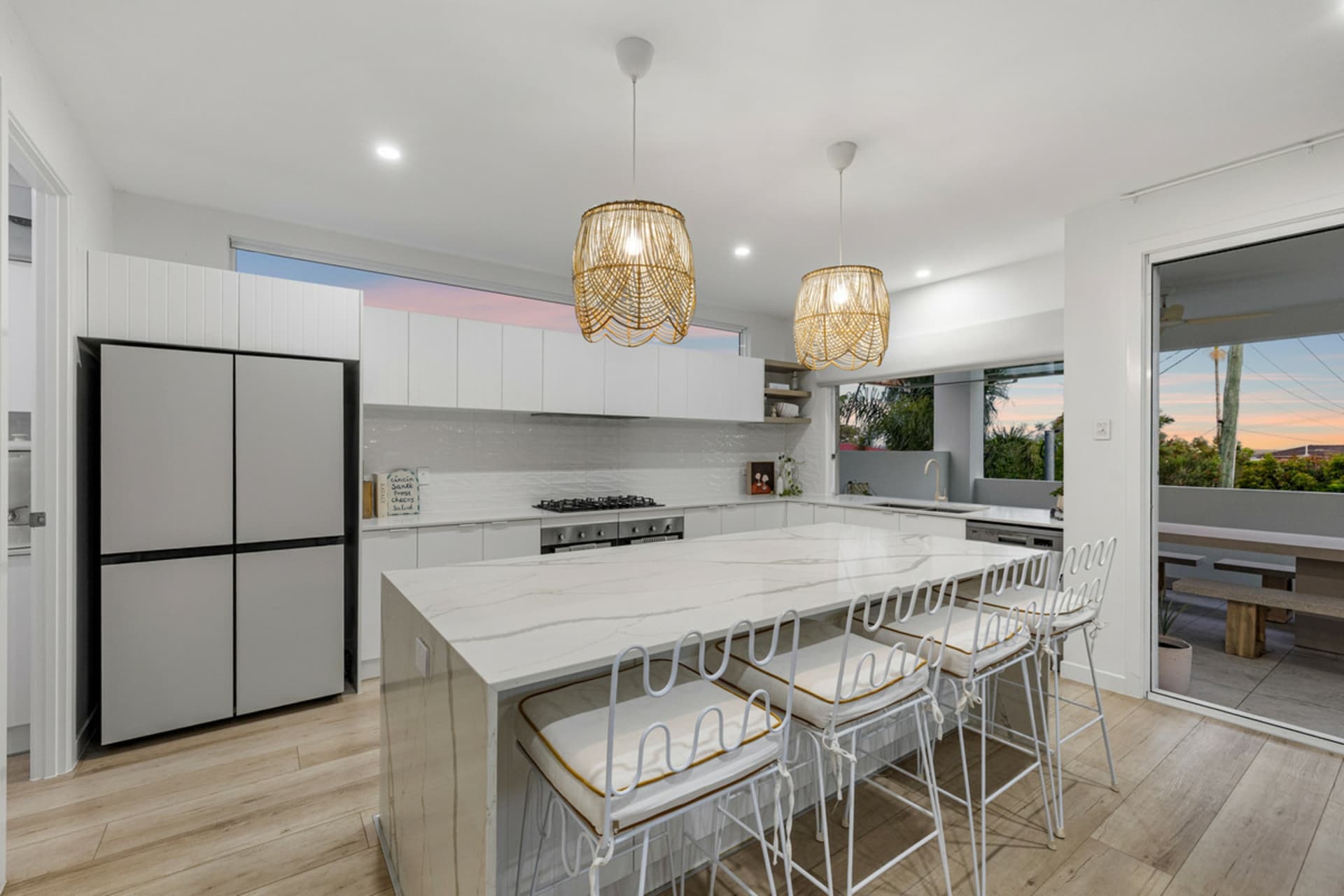 16 Oakland Avenue, Redland Bay, Redland Bay - Thumbnail 5