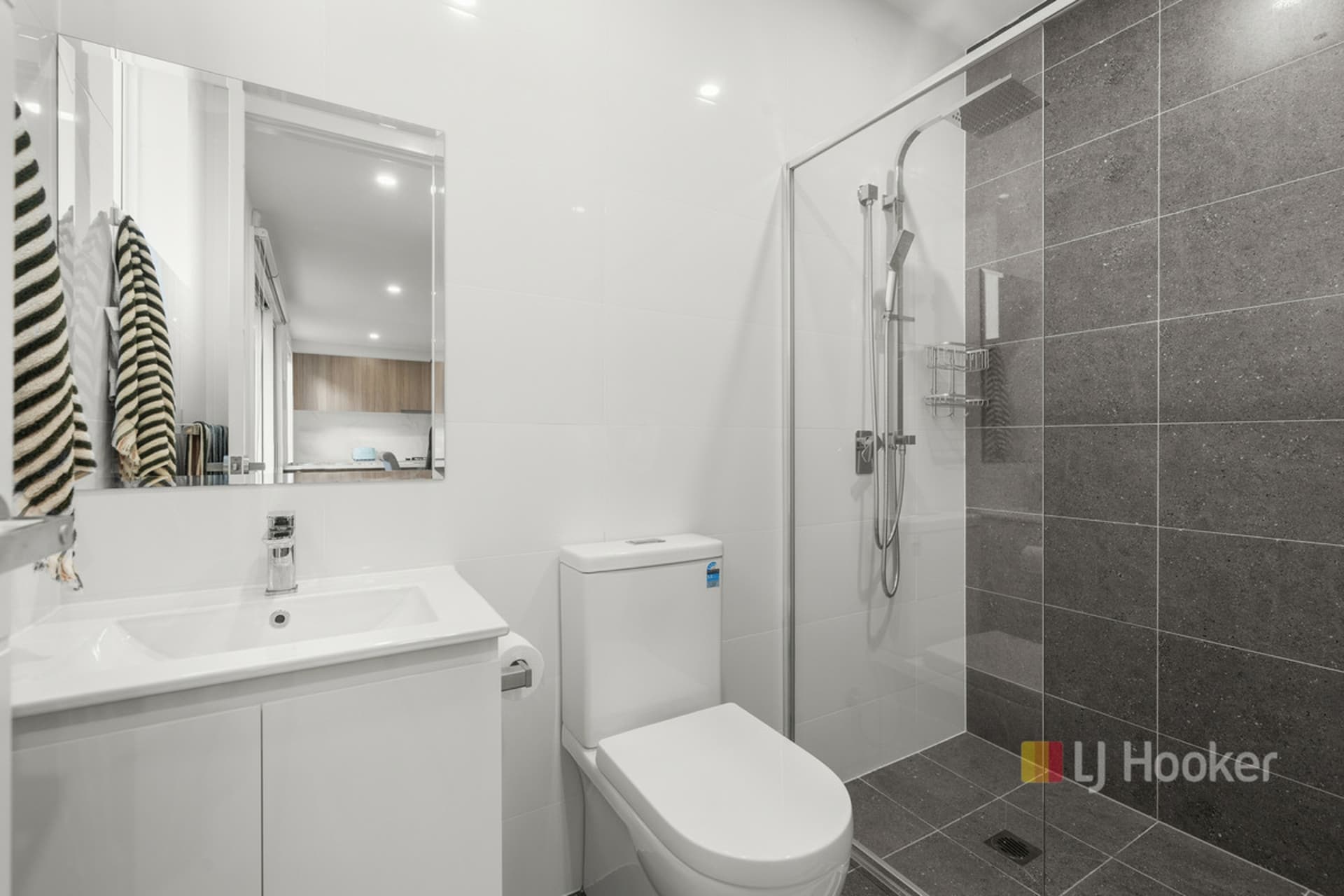 14 Bielsdown Glade, Marsden Park, Marsden Park - Thumbnail 7