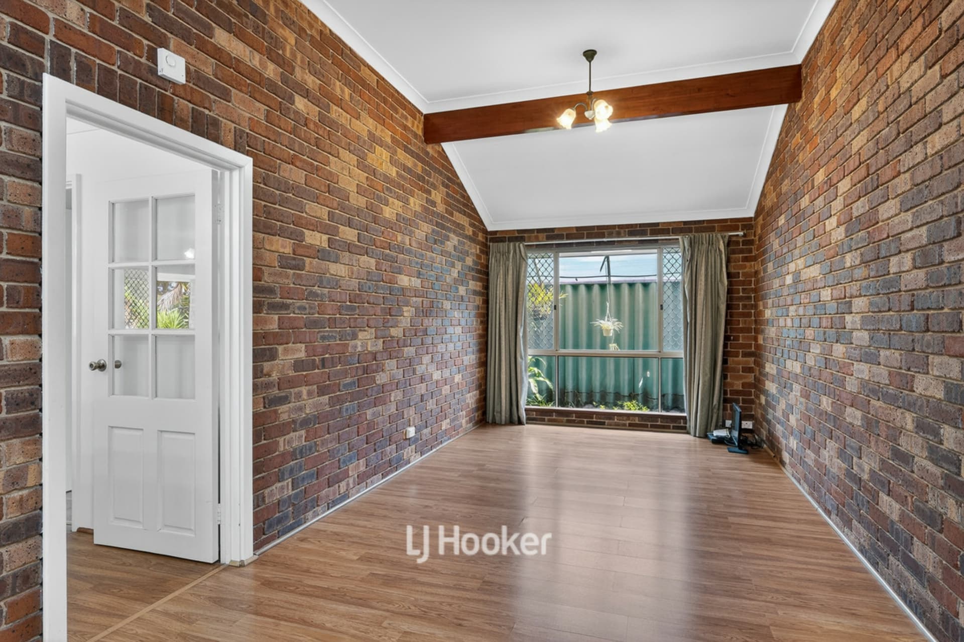 2 Christchurch Place, College Grove, College Grove - Thumbnail 8