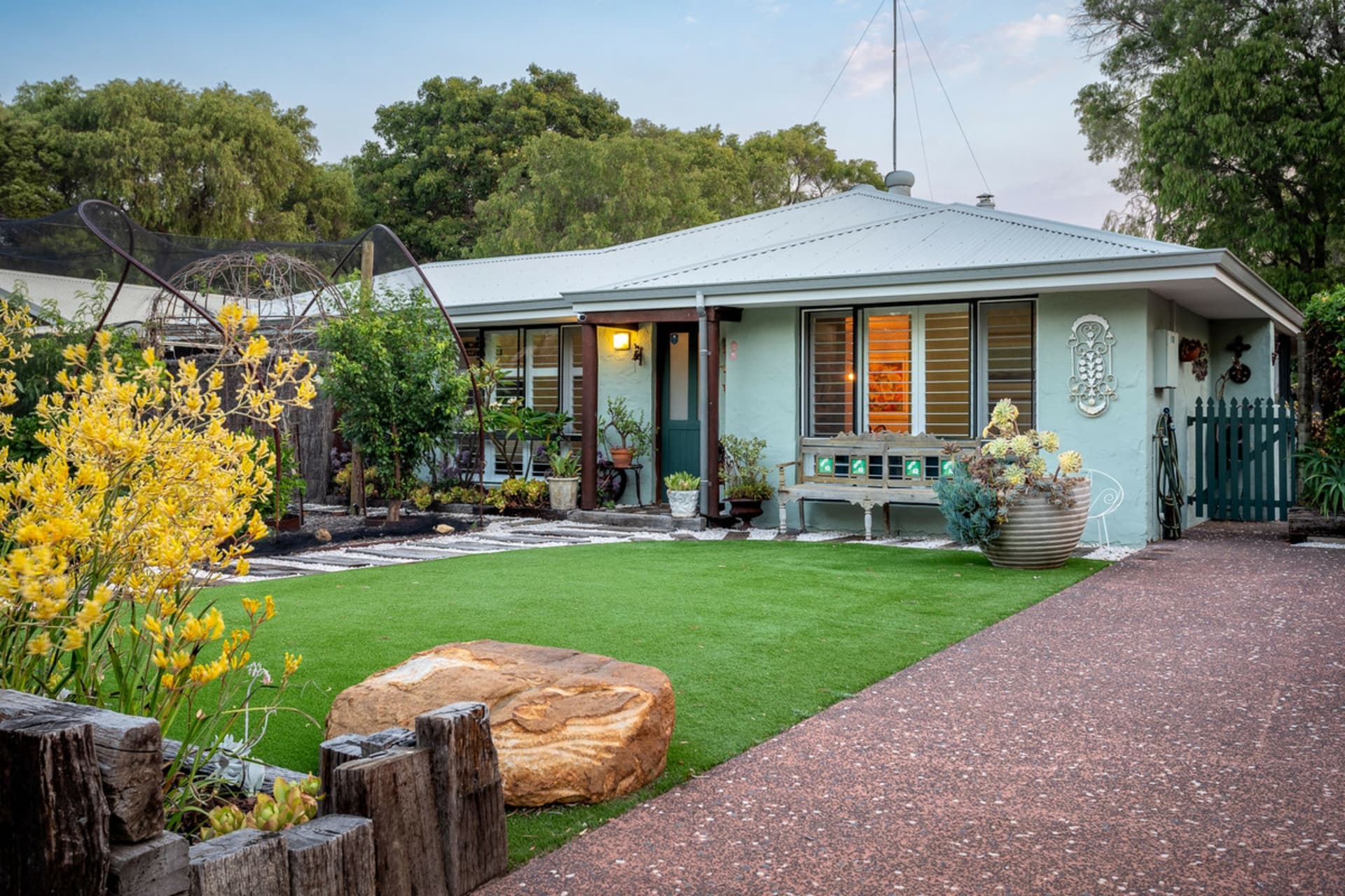 24 Marri Drive, Dunsborough, Dunsborough - Thumbnail 2