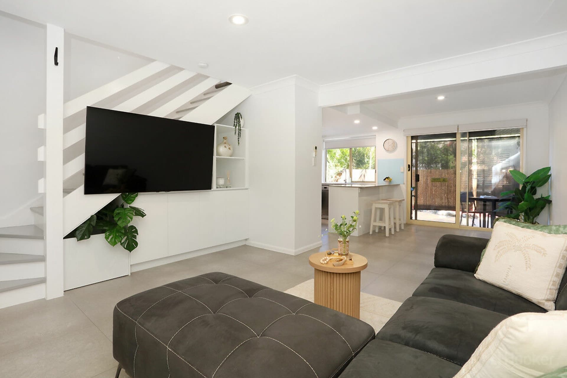 243/125 Hansford Road, Coombabah, Coombabah - Thumbnail 5