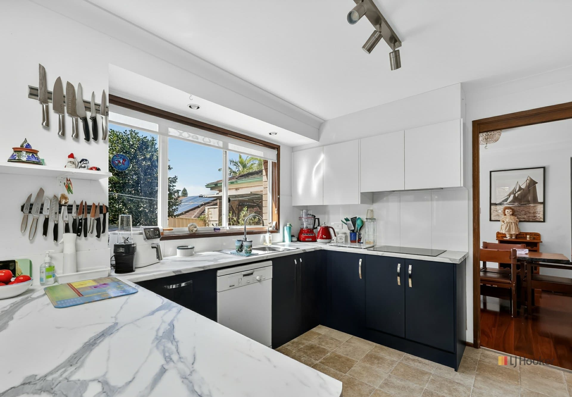 19 Eyre Crescent, San Remo, San Remo - Thumbnail 4