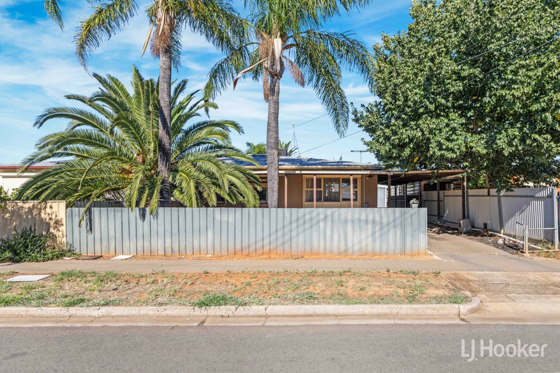 56 Mainwaring Crescent, Davoren Park, Davoren Park - Thumbnail 3