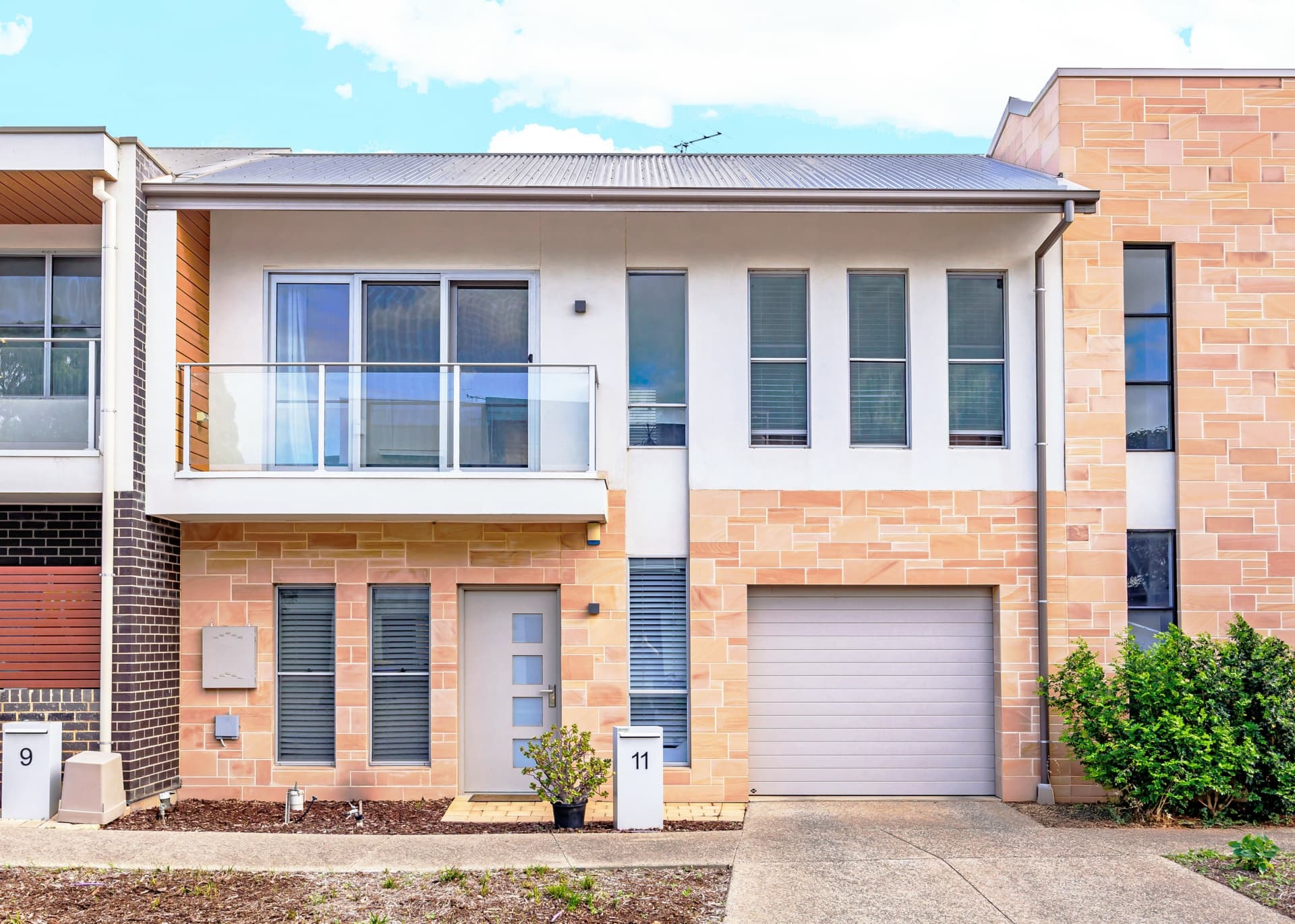 11 Lawton Crescent, Woodville West, Woodville West - Thumbnail 2