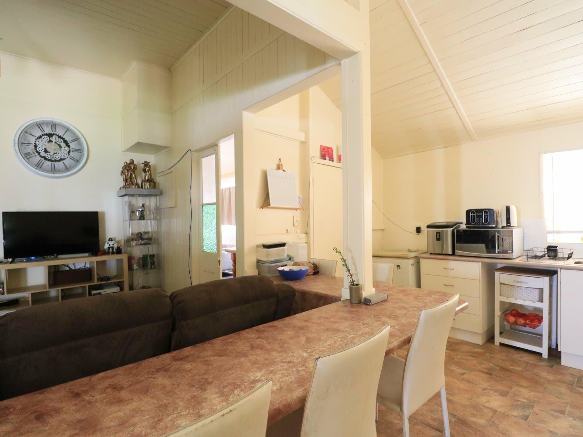 84 Charles Street, Roma, Roma - Thumbnail 8