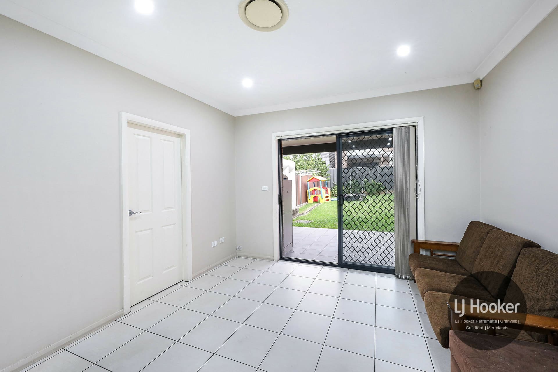 184A Hawksview Street, Guildford, Guildford - Thumbnail 5