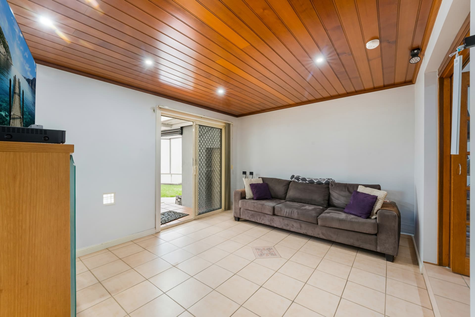 2 Amber Close, Bossley Park, Bossley Park - Thumbnail 8
