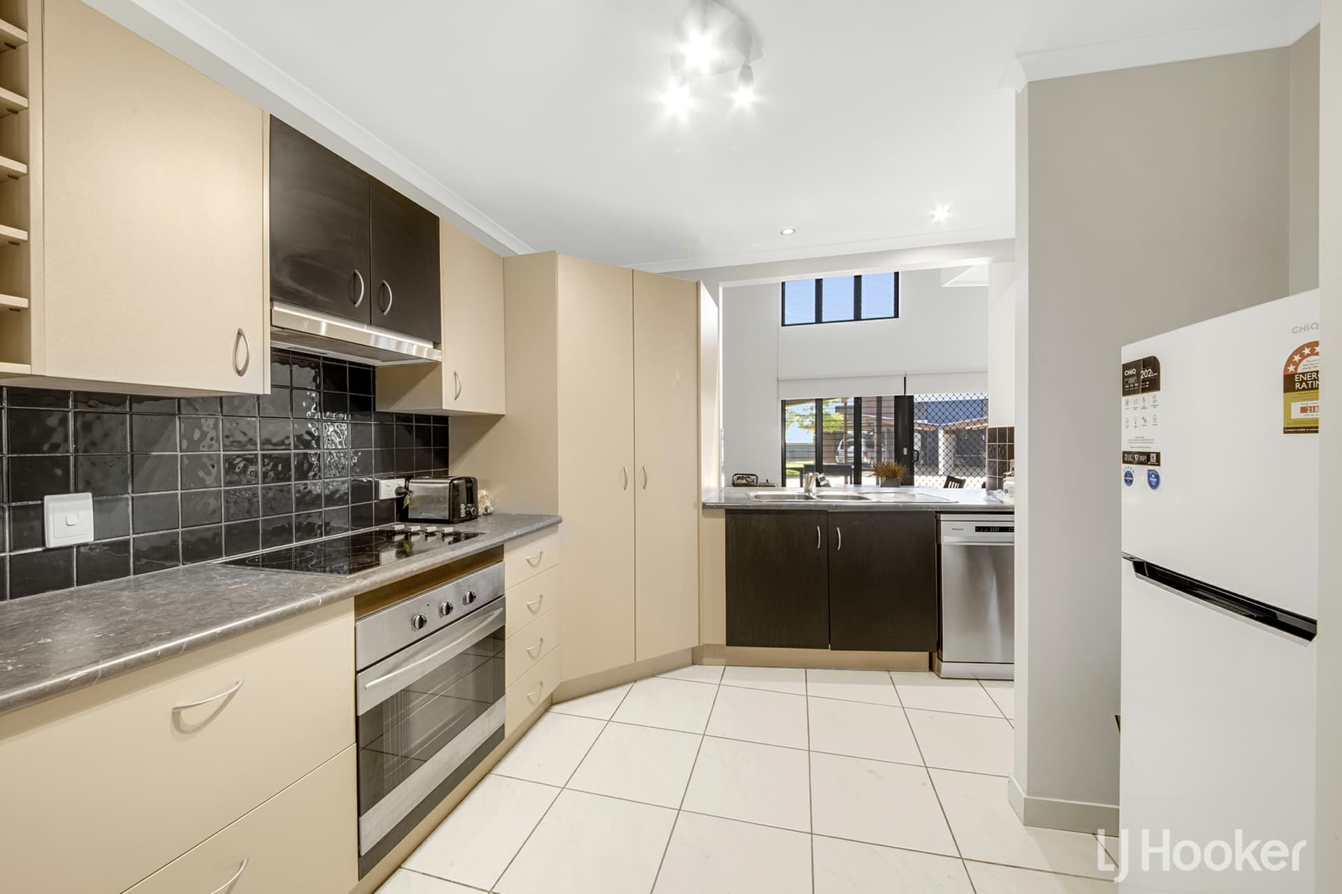 3/34 Marten Street, South Gladstone, South Gladstone - Thumbnail 7