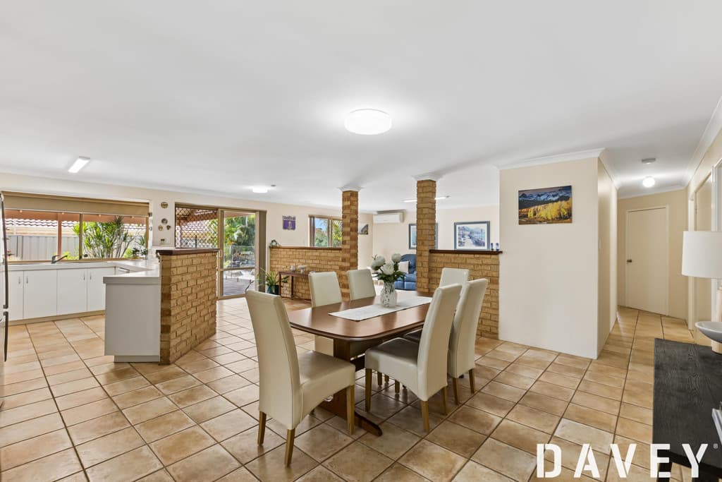 7 Ursa Place, Kingsley - Thumbnail 2