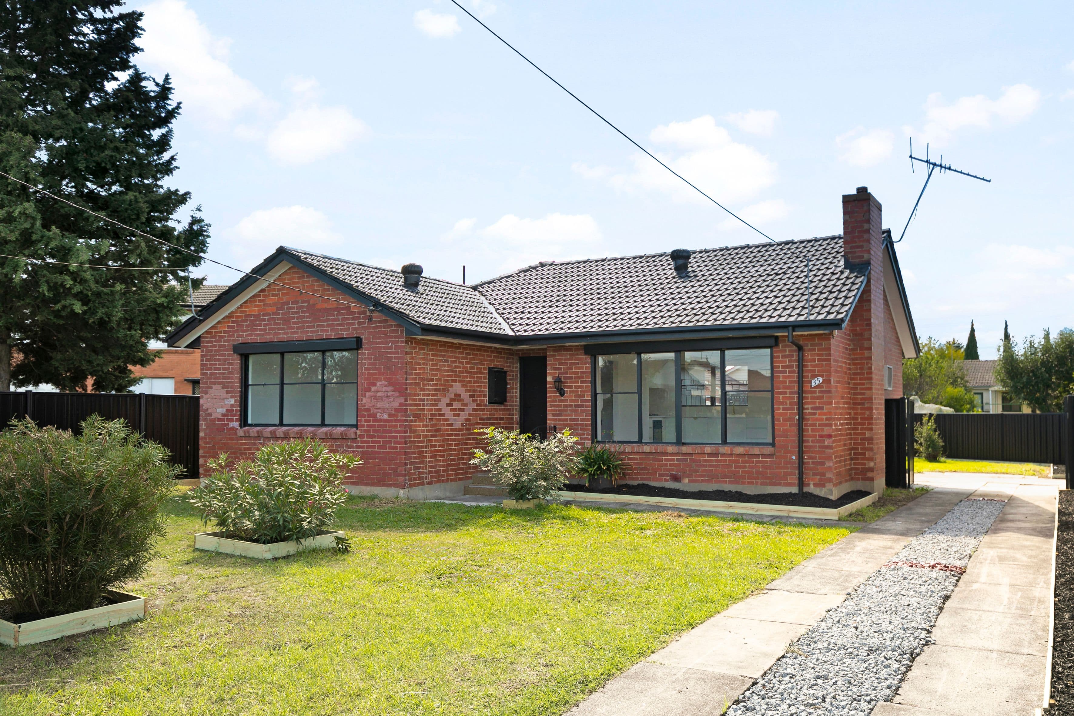 35 Rosedale Crescent, Dallas VIC 3047, Dallas - Image 1