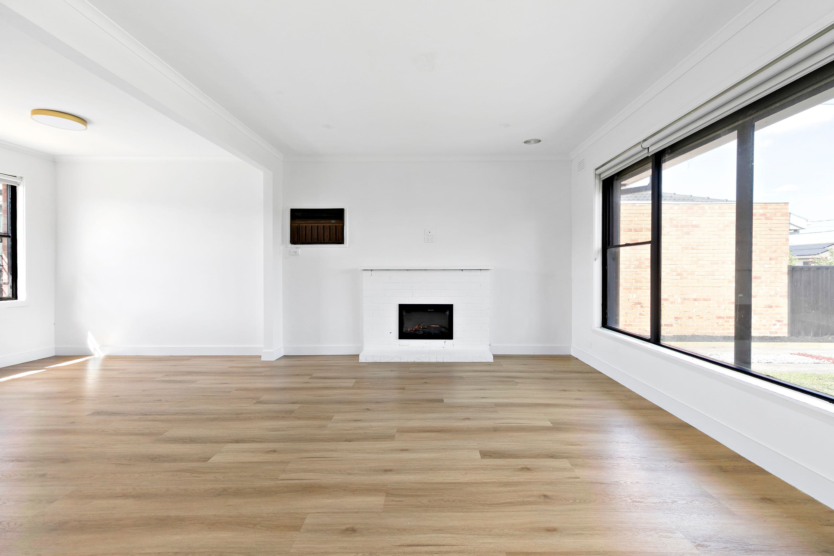 35 Rosedale Crescent, Dallas VIC 3047, Dallas - Thumbnail 2