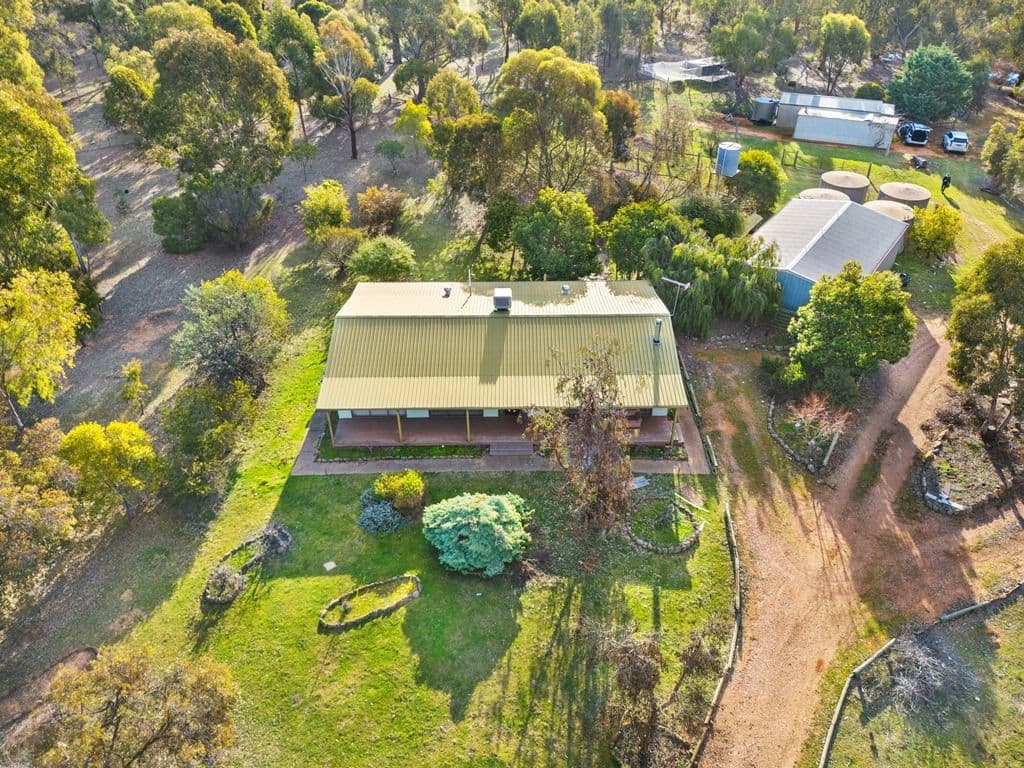 70 Lamplough Heights Road, Lamplough VIC 3352, Lamplough - Thumbnail 2