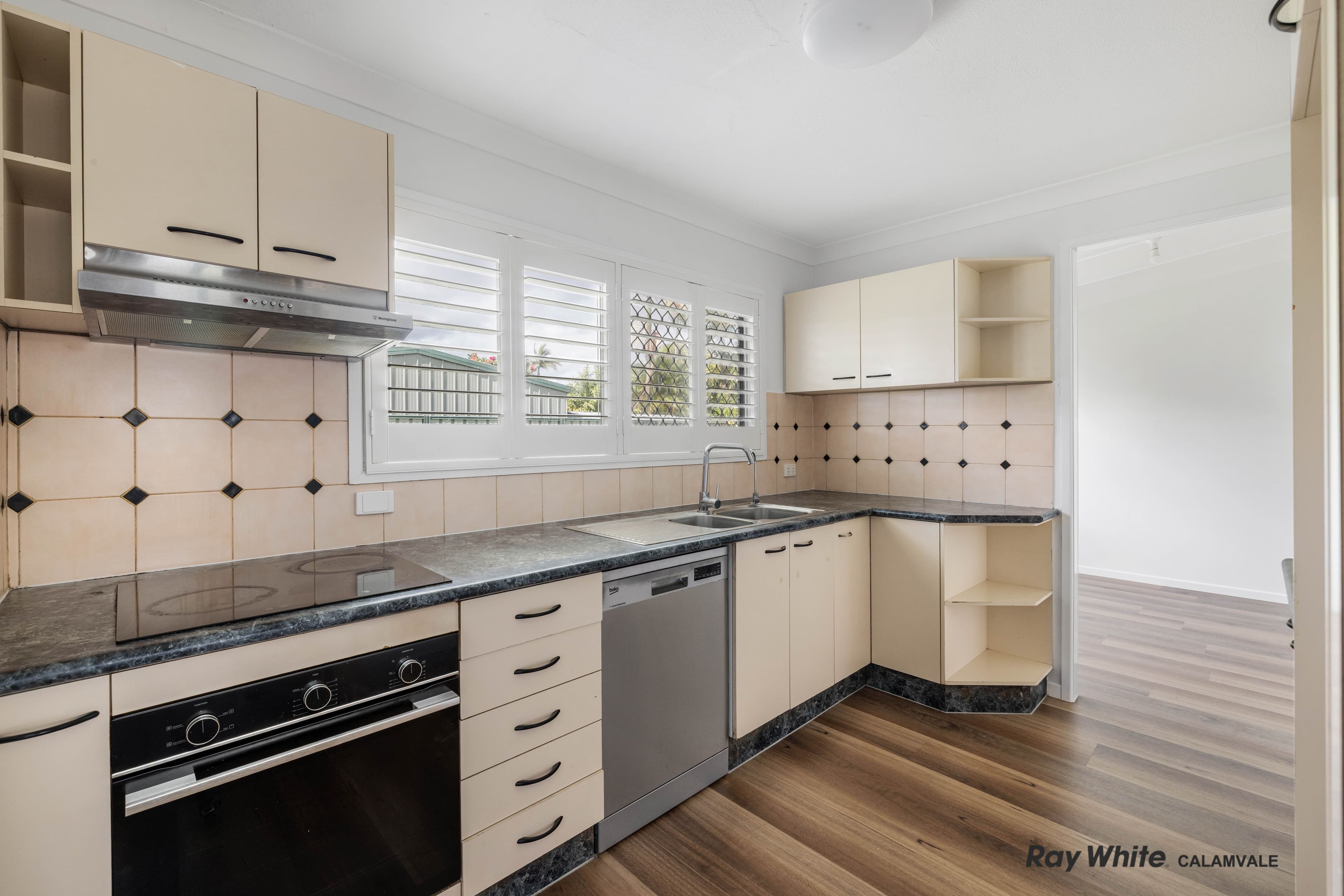 228 Middle Road, Boronia Heights QLD 4124, Boronia Heights - Thumbnail 7