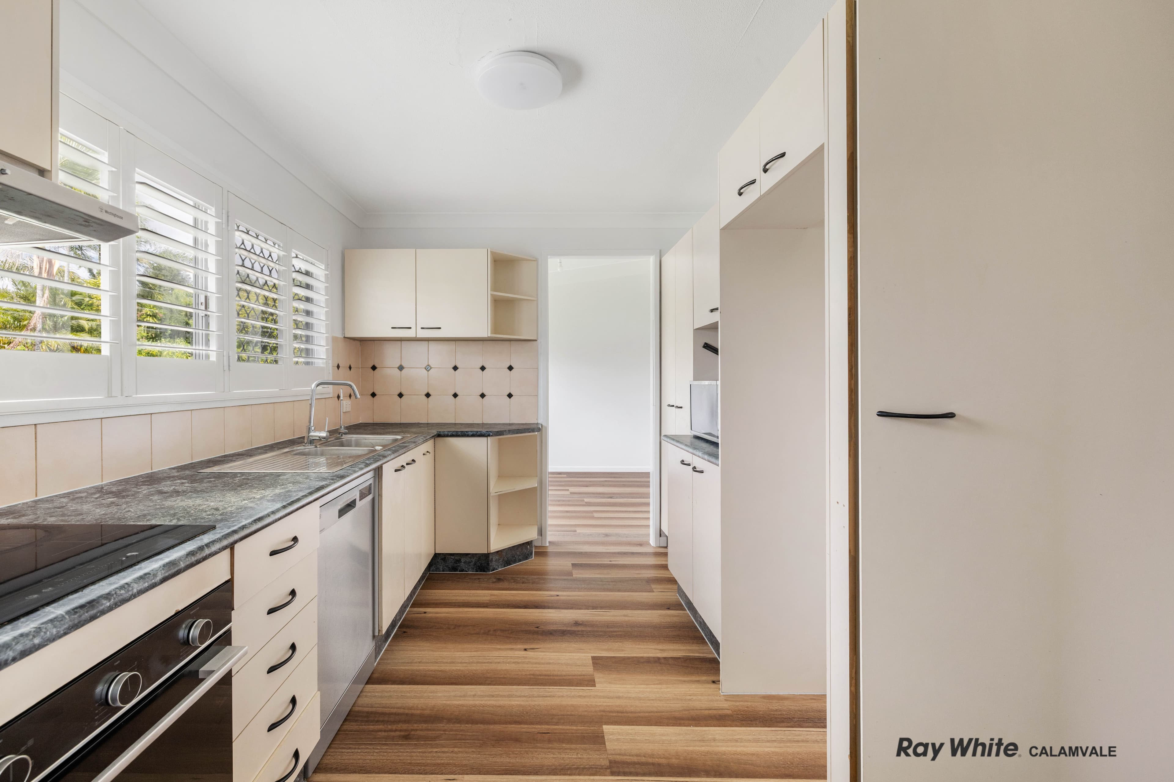 228 Middle Road, Boronia Heights QLD 4124, Boronia Heights - Thumbnail 8