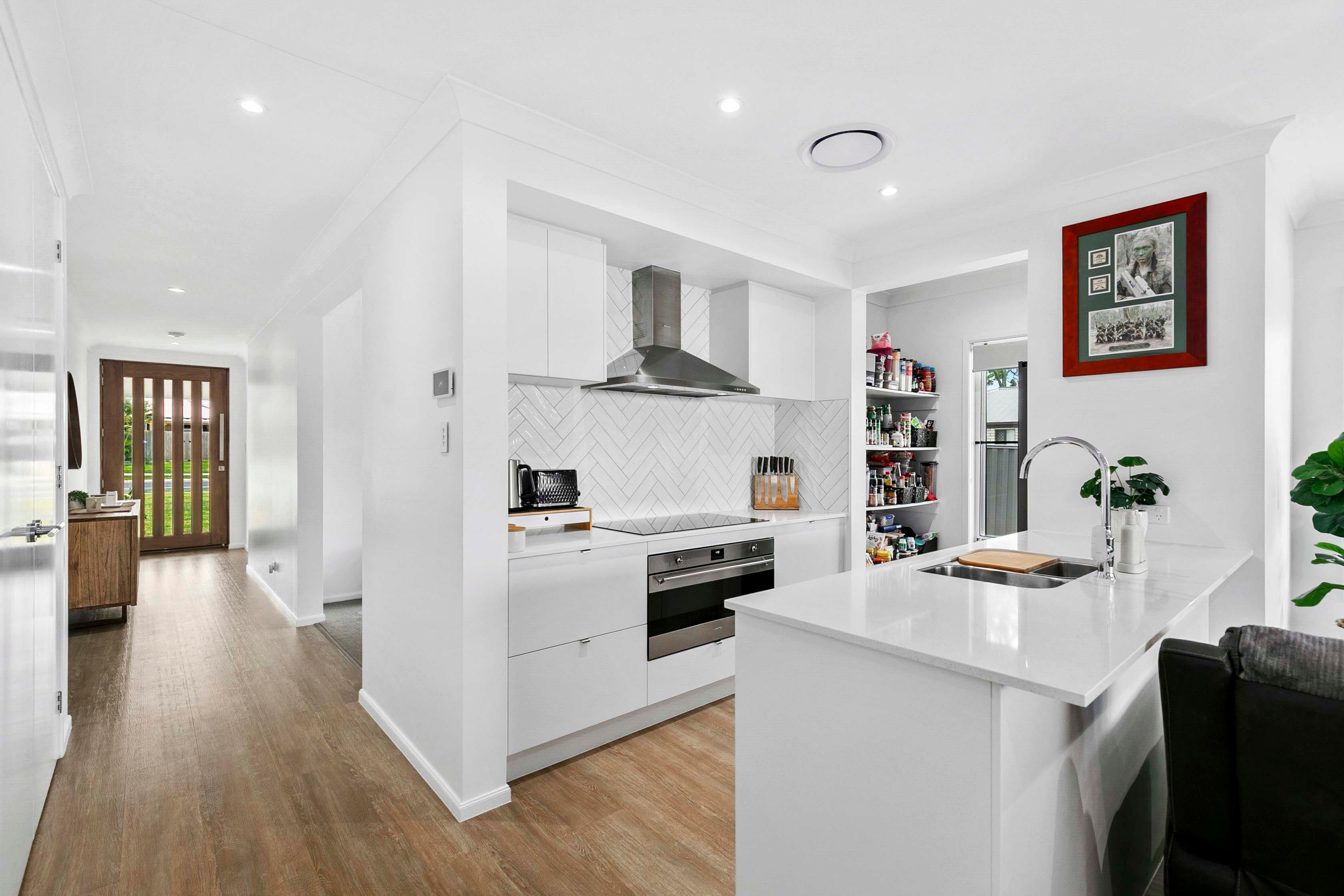 122A Bideford Street, Torquay QLD 4655, Torquay - Thumbnail 3