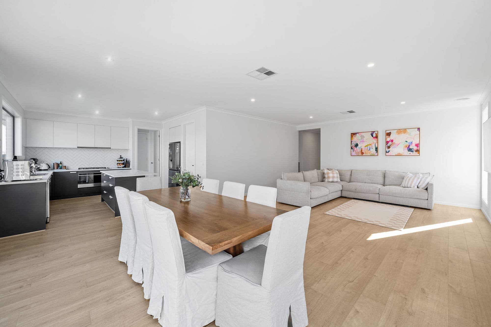 18 Silverstar Street, Pakenham VIC 3810, Pakenham - Thumbnail 6