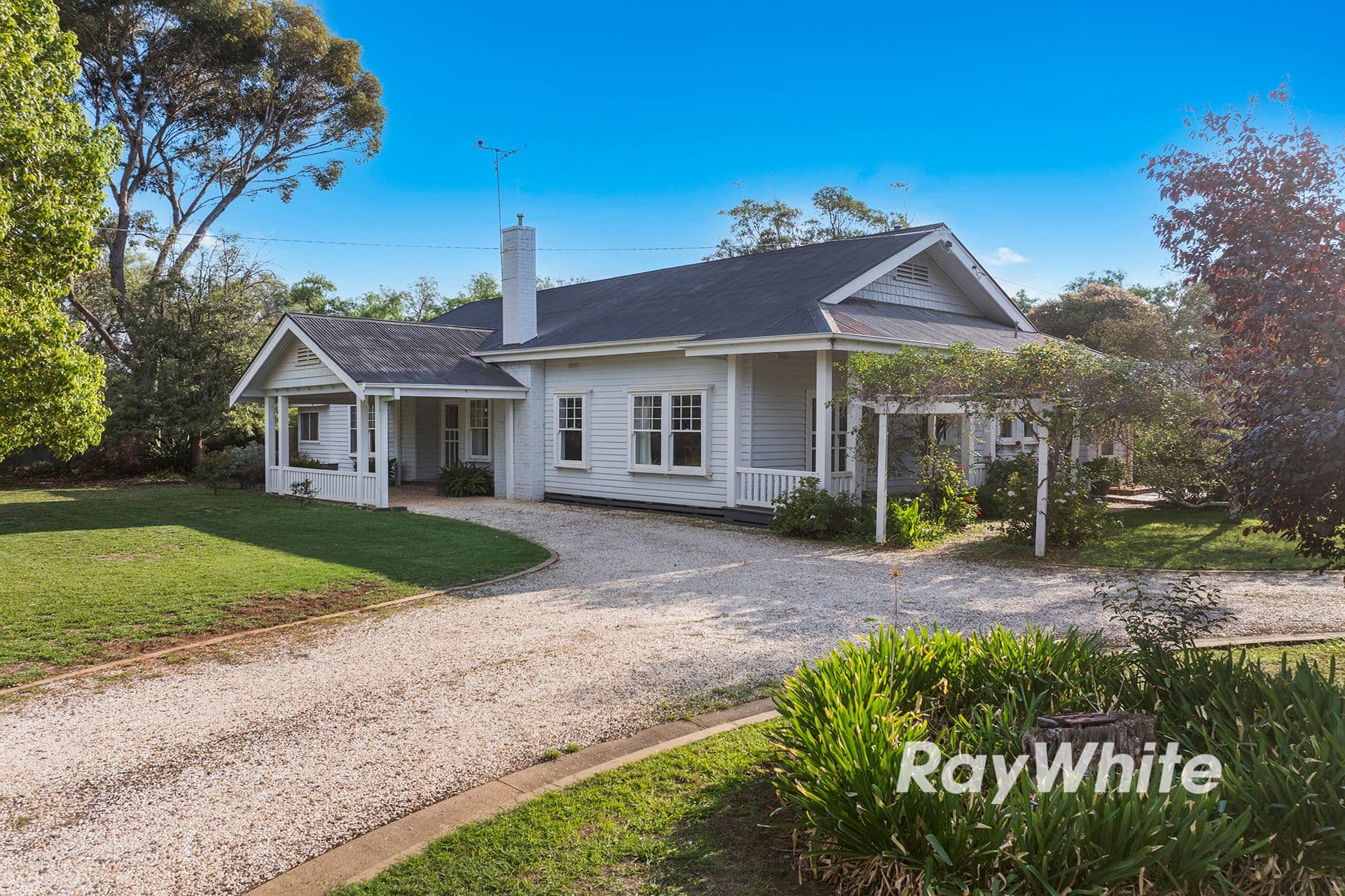 34 Railway Road, Rochester VIC 3561, Rochester - Image 1