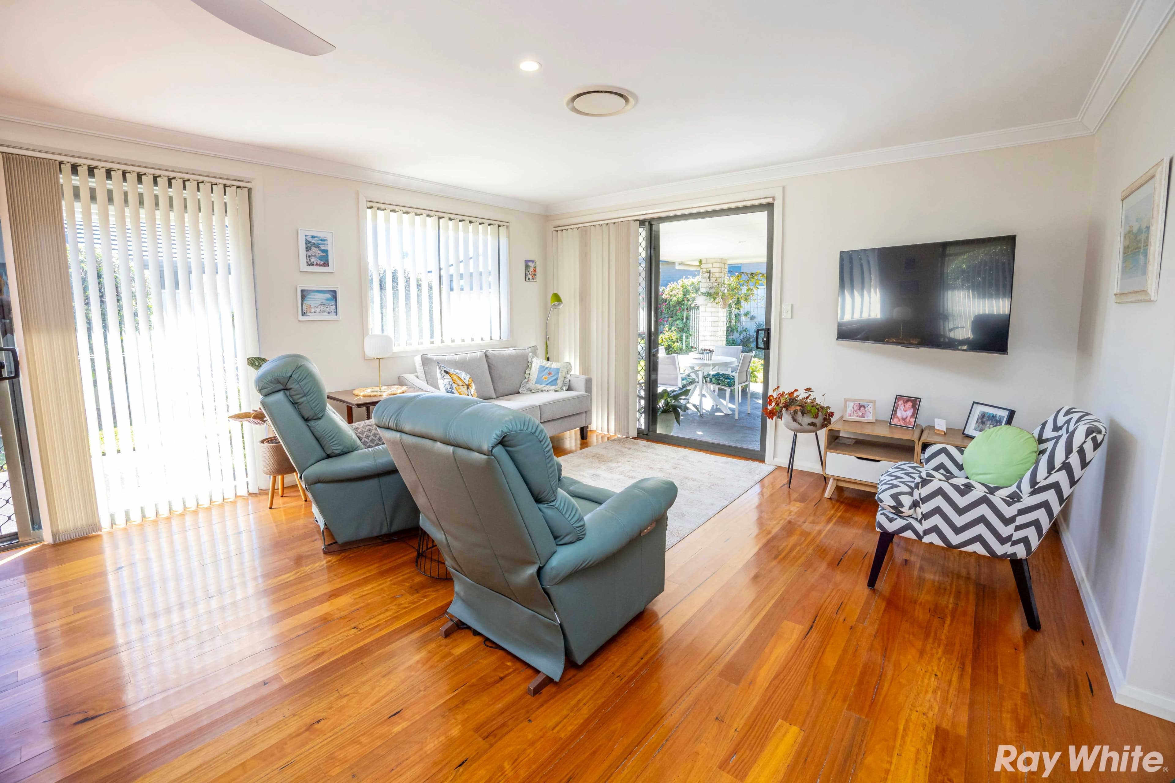24 Massie Crescent, Tuncurry NSW 2428, Tuncurry - Thumbnail 5
