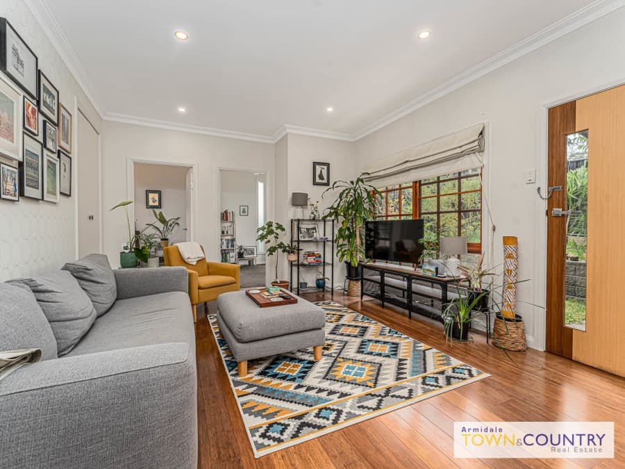 27 Laurence Avenue, Armidale - Thumbnail 3