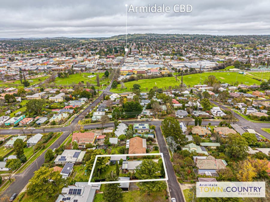 27 Laurence Avenue, Armidale - Thumbnail 6