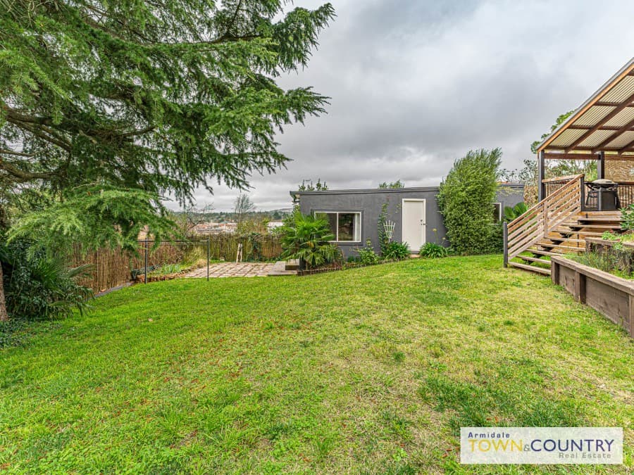 27 Laurence Avenue, Armidale - Thumbnail 7