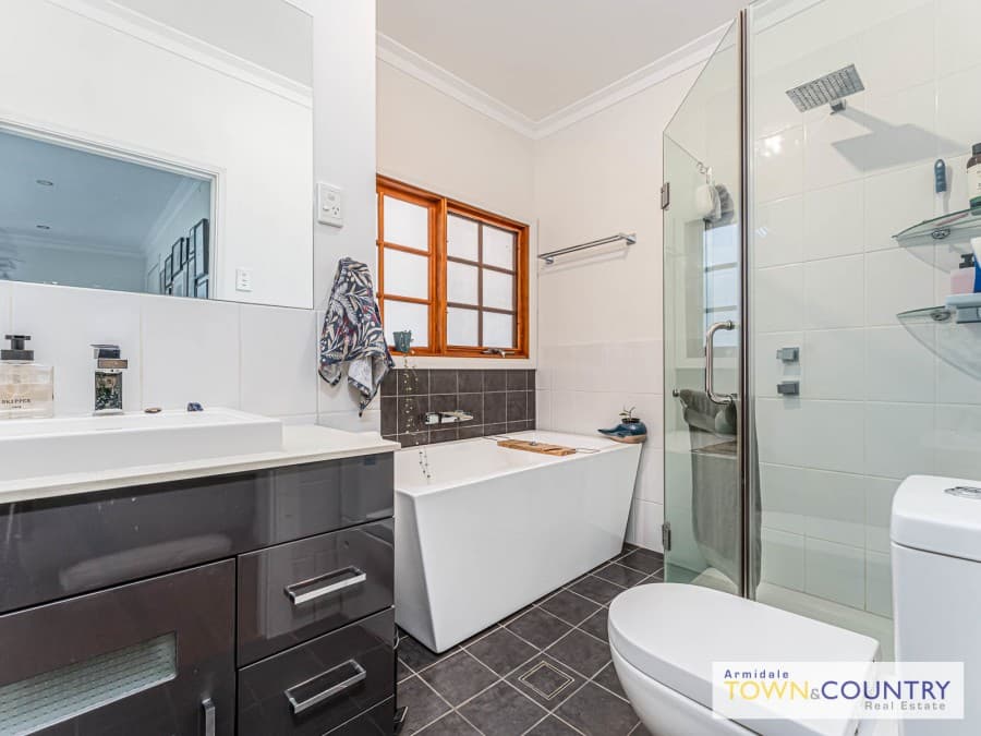 27 Laurence Avenue, Armidale - Thumbnail 8