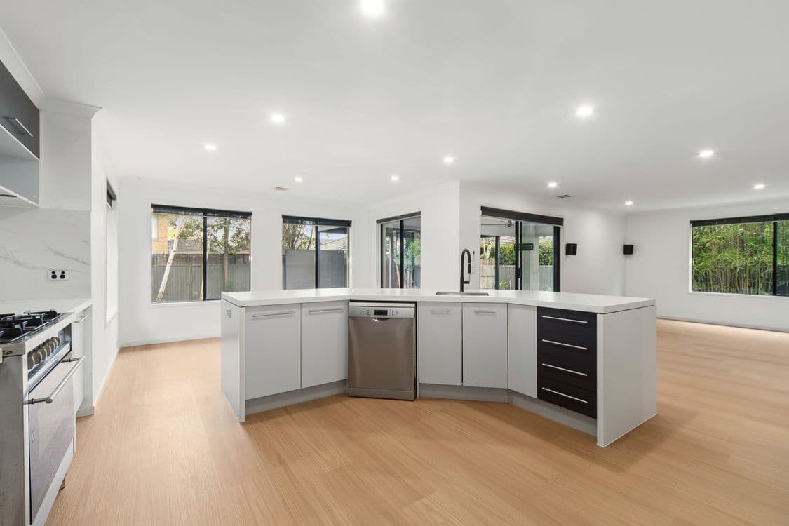9 Flinders Chase, Sandhurst, VIC 3977, Sandhurst - Thumbnail 6
