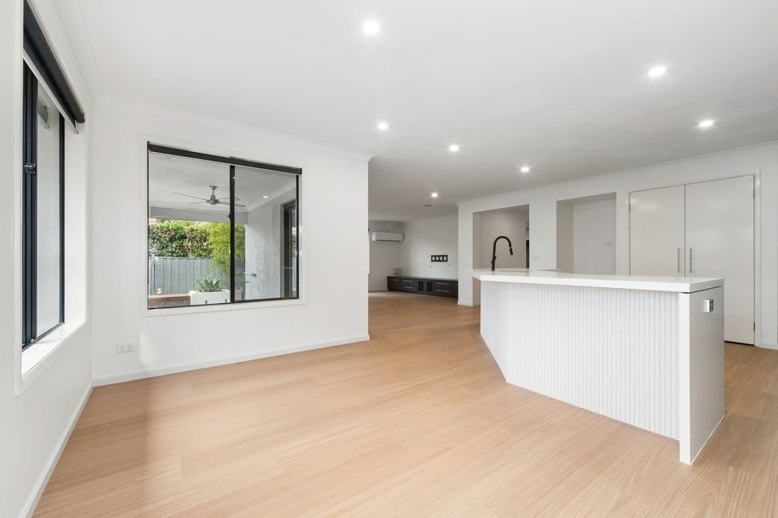 9 Flinders Chase, Sandhurst, VIC 3977, Sandhurst - Thumbnail 7