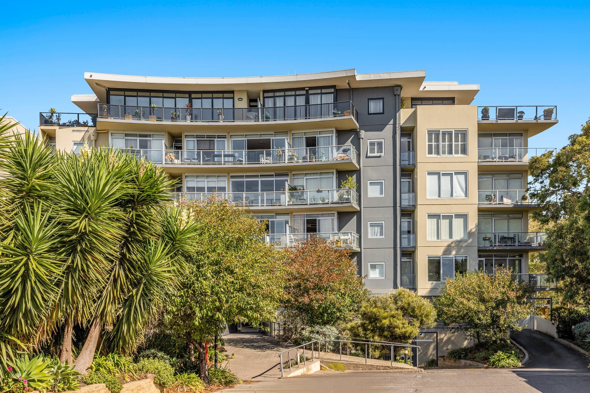 30/2 Horizon Drive, Maribyrnong - Image 1